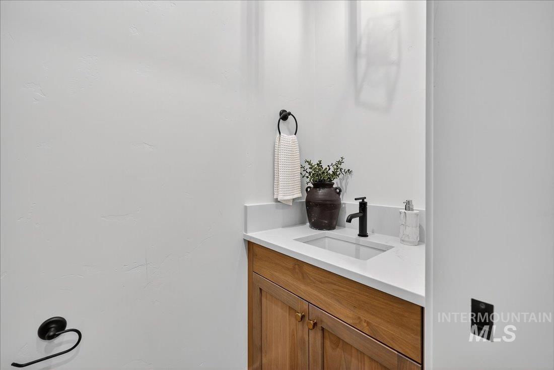 486 Joy Ave., Middleton, Idaho 83644, 3 Bedrooms, 2.5 Bathrooms, Residential For Sale, Price $1,299,000,MLS 98966371