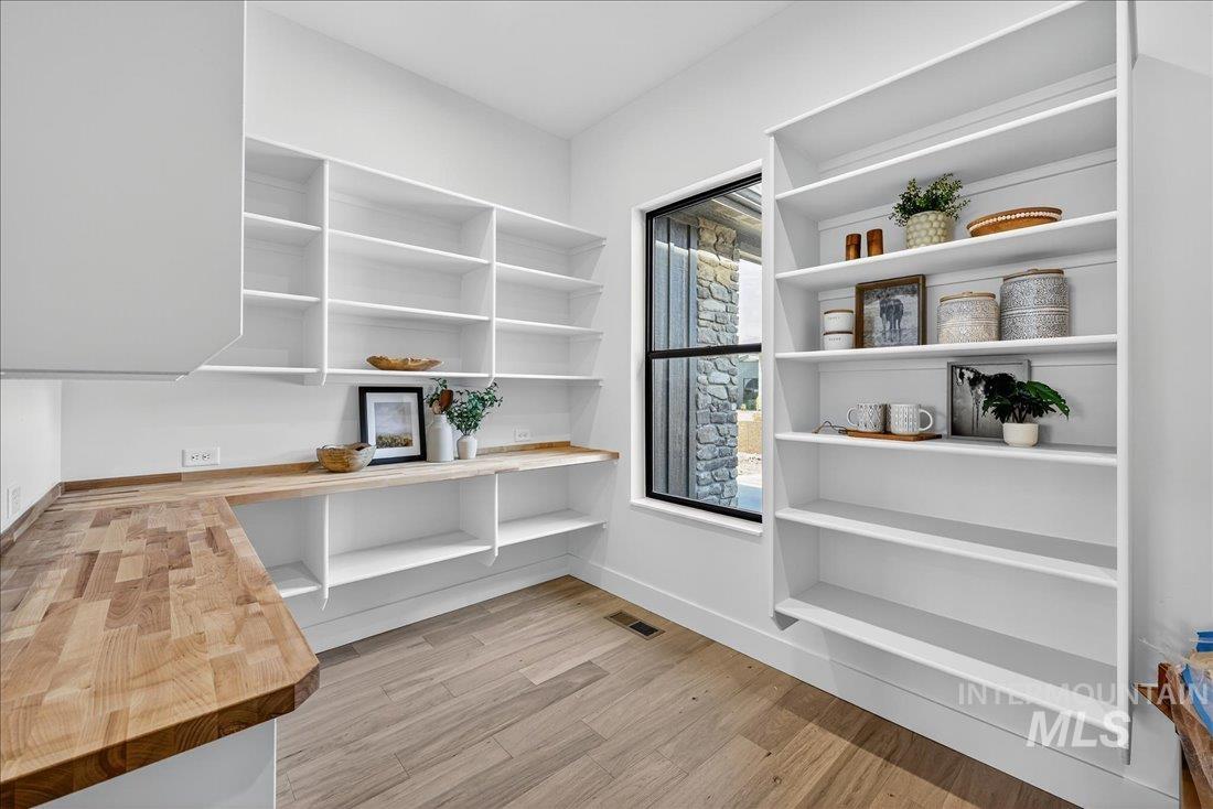 486 Joy Ave., Middleton, Idaho 83644, 3 Bedrooms, 2.5 Bathrooms, Residential For Sale, Price $1,299,000,MLS 98966371