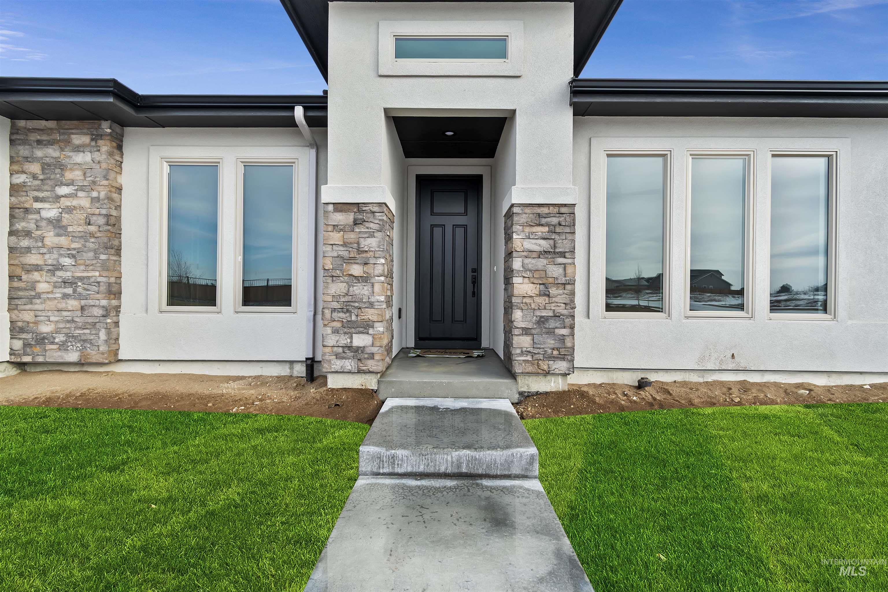 11260 W Tara Iti Ln., Kuna, Idaho 83646, 3 Bedrooms, 2 Bathrooms, Residential For Sale, Price $459,880,MLS 98966387