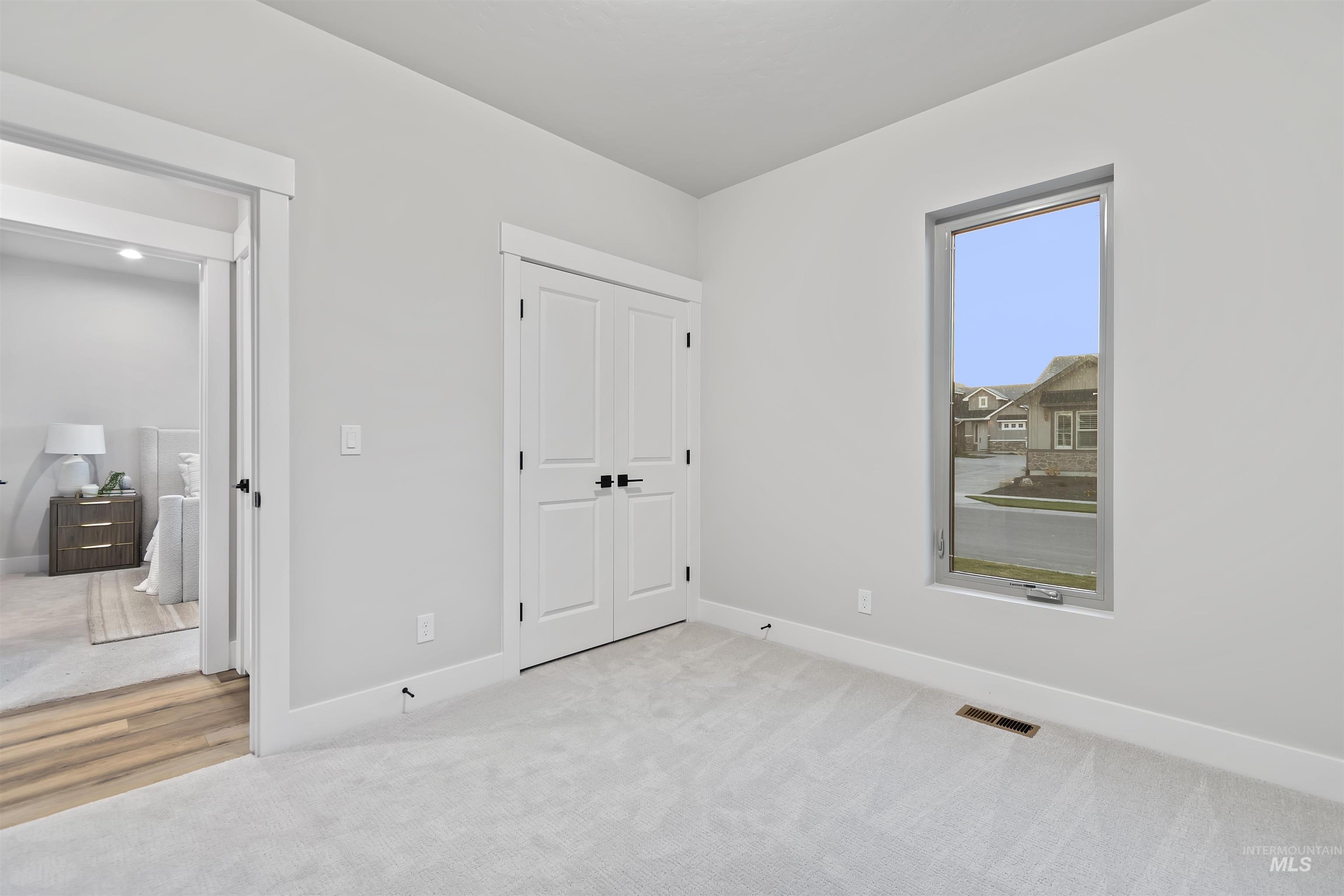 11260 W Tara Iti Ln., Kuna, Idaho 83646, 3 Bedrooms, 2 Bathrooms, Residential For Sale, Price $459,880,MLS 98966387