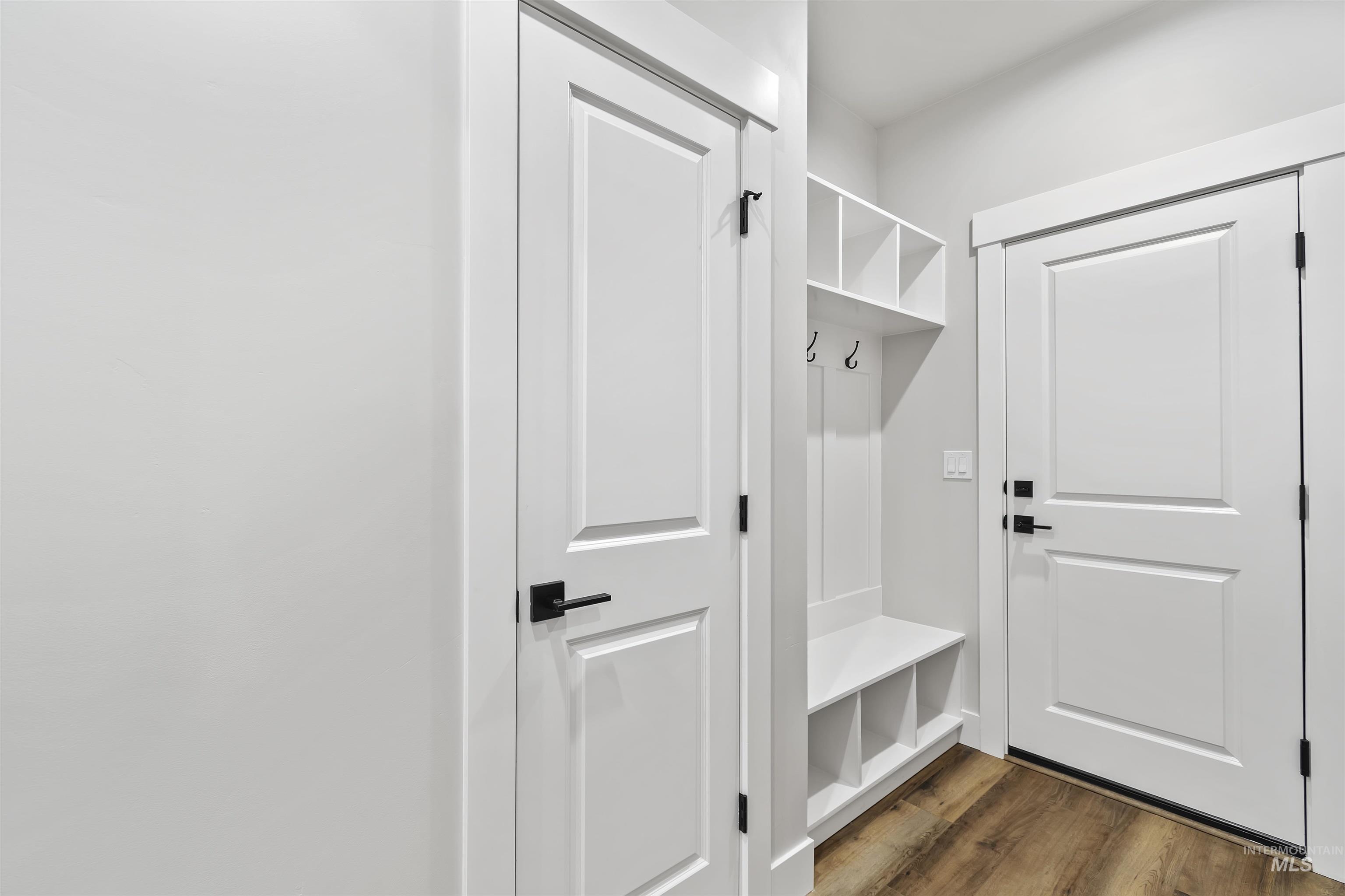 11260 W Tara Iti Ln., Kuna, Idaho 83646, 3 Bedrooms, 2 Bathrooms, Residential For Sale, Price $459,880,MLS 98966387