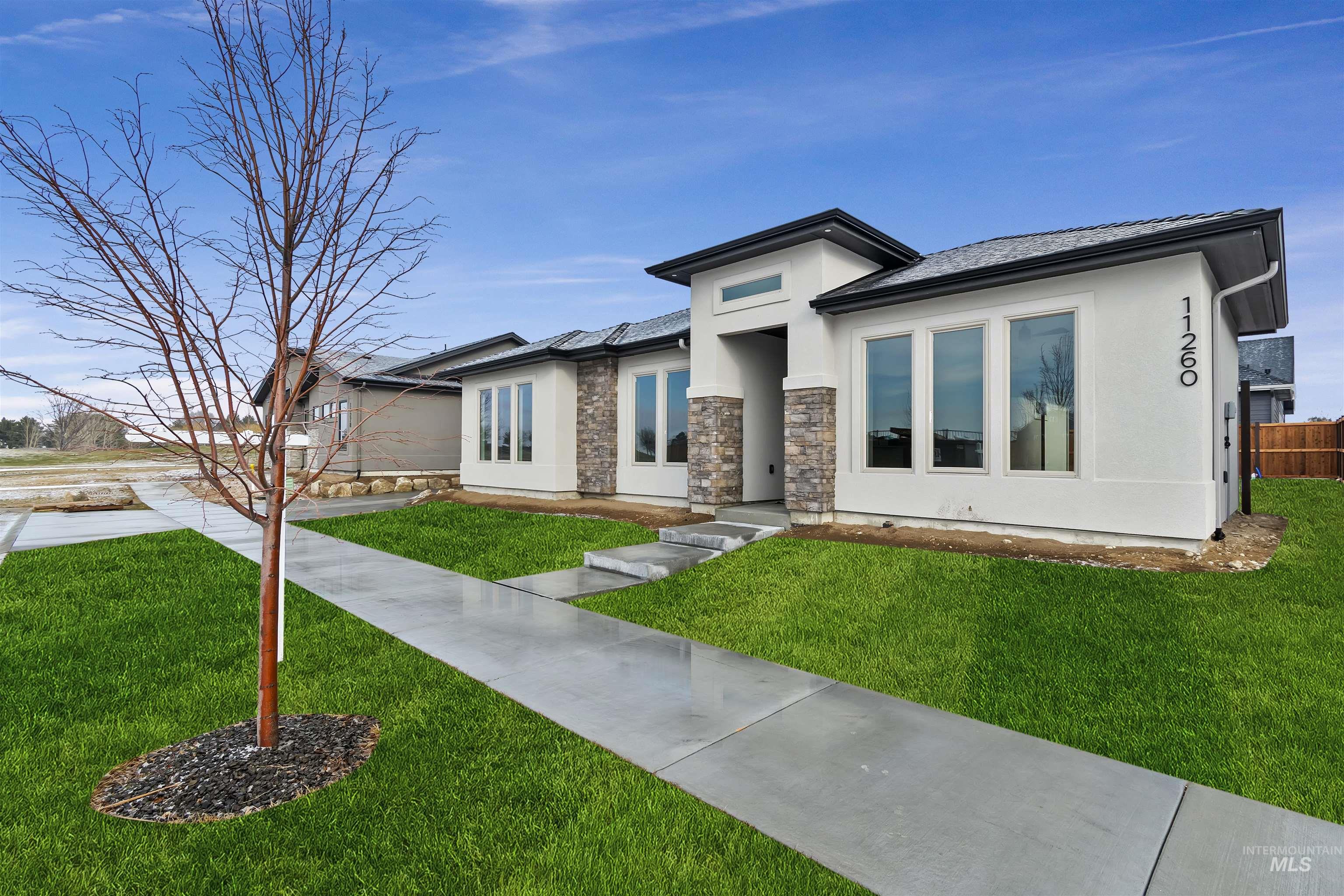 11260 W Tara Iti Ln., Kuna, Idaho 83646, 3 Bedrooms, 2 Bathrooms, Residential For Sale, Price $459,880,MLS 98966387