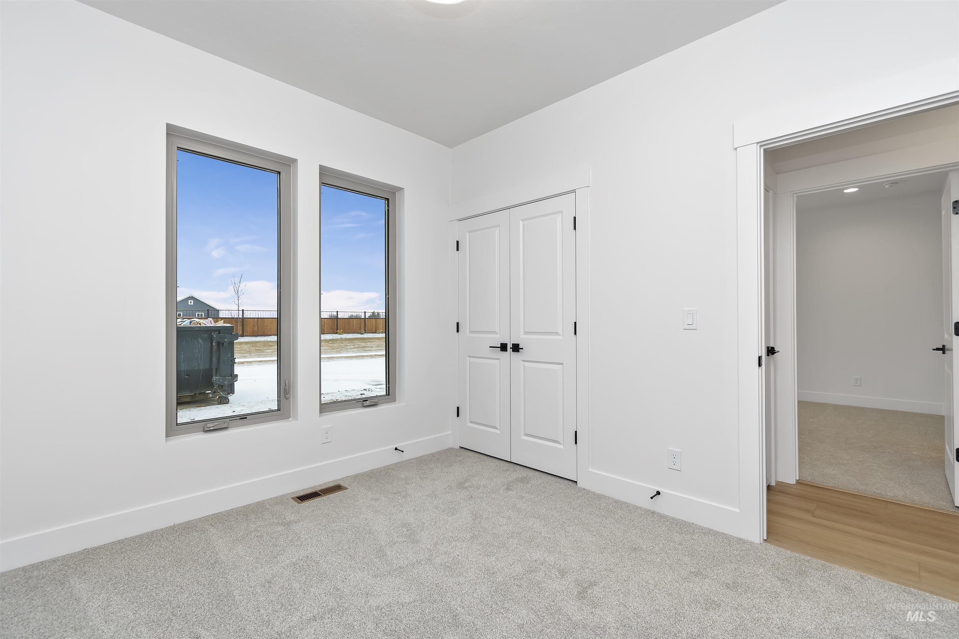 11260 W Tara Iti Ln., Kuna, Idaho 83646, 3 Bedrooms, 2 Bathrooms, Residential For Sale, Price $459,880,MLS 98966387