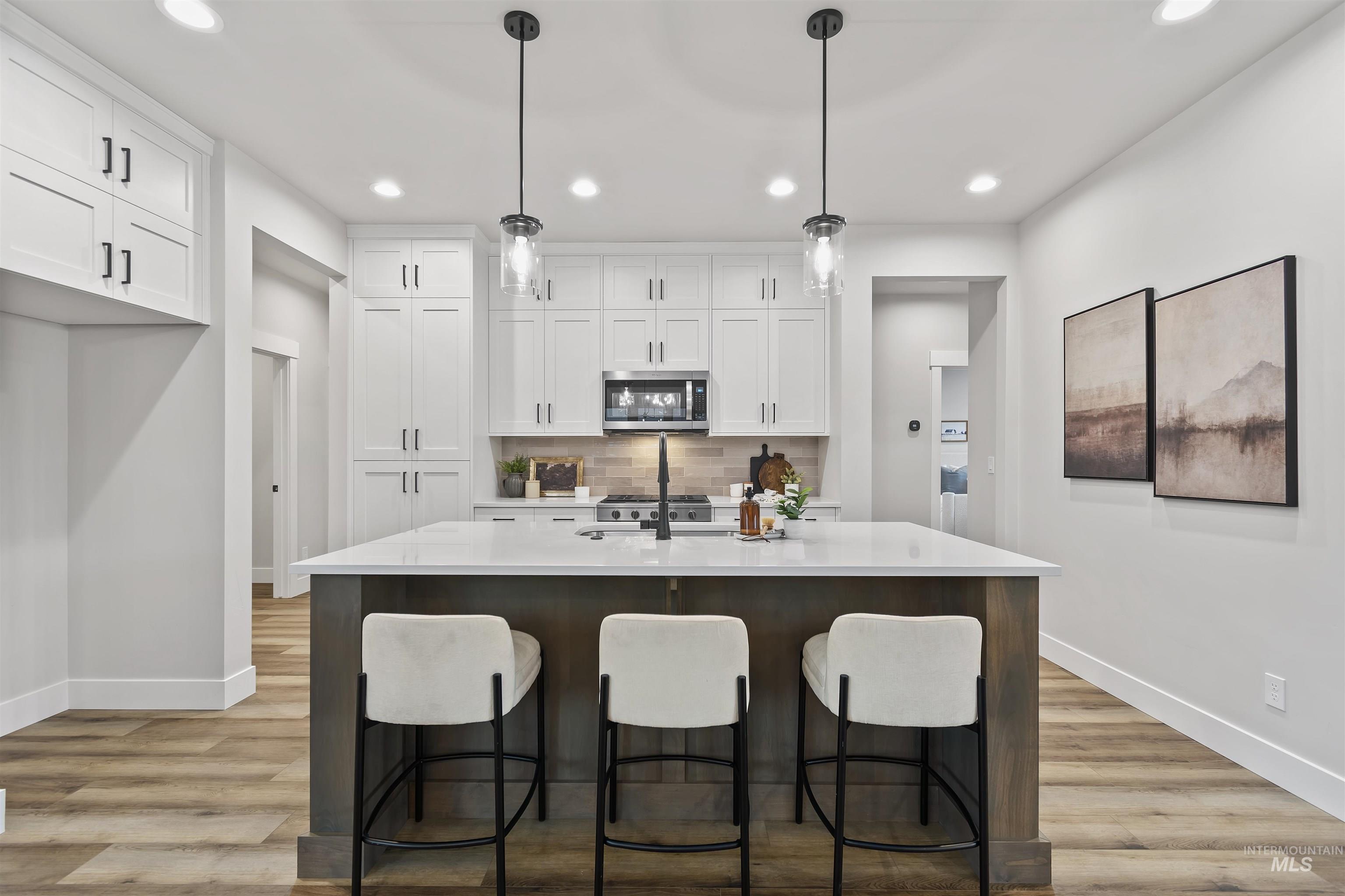 11260 W Tara Iti Ln., Kuna, Idaho 83646, 3 Bedrooms, 2 Bathrooms, Residential For Sale, Price $459,880,MLS 98966387