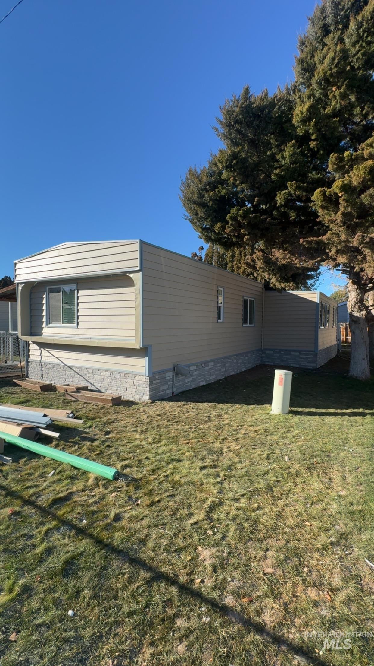 842 W Midway A Street #8, Filer, Idaho 83328, 3 Bedrooms, 2 Bathrooms, Residential For Sale, Price $80,000,MLS 98966394