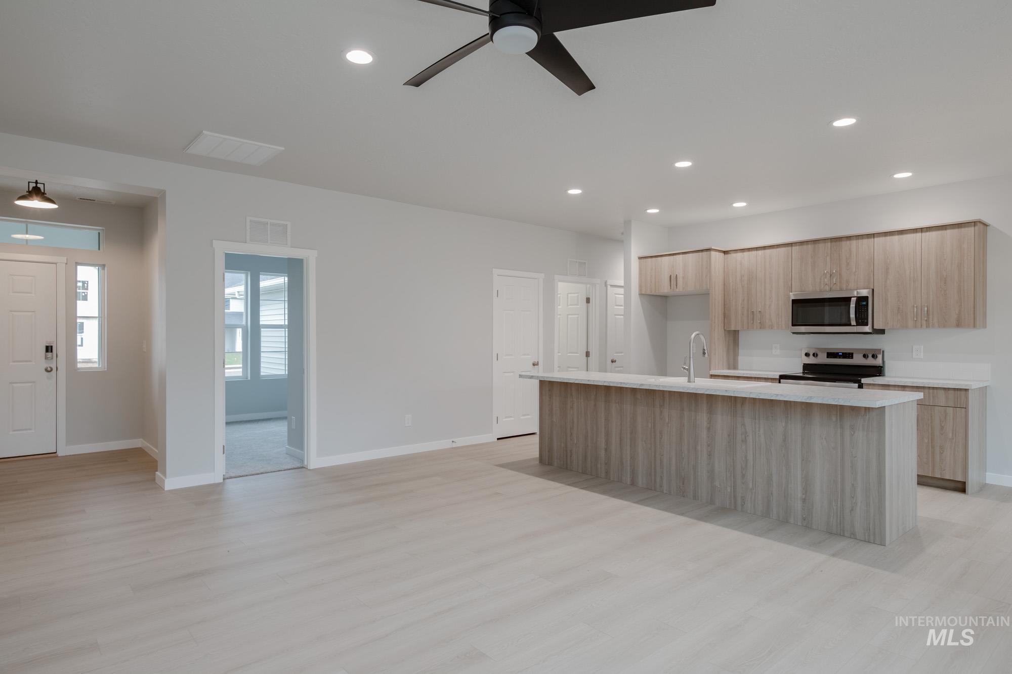 1544 Long Pond St, Middleton, Idaho 83644, 4 Bedrooms, 2 Bathrooms, Residential For Sale, Price $444,990,MLS 98966398