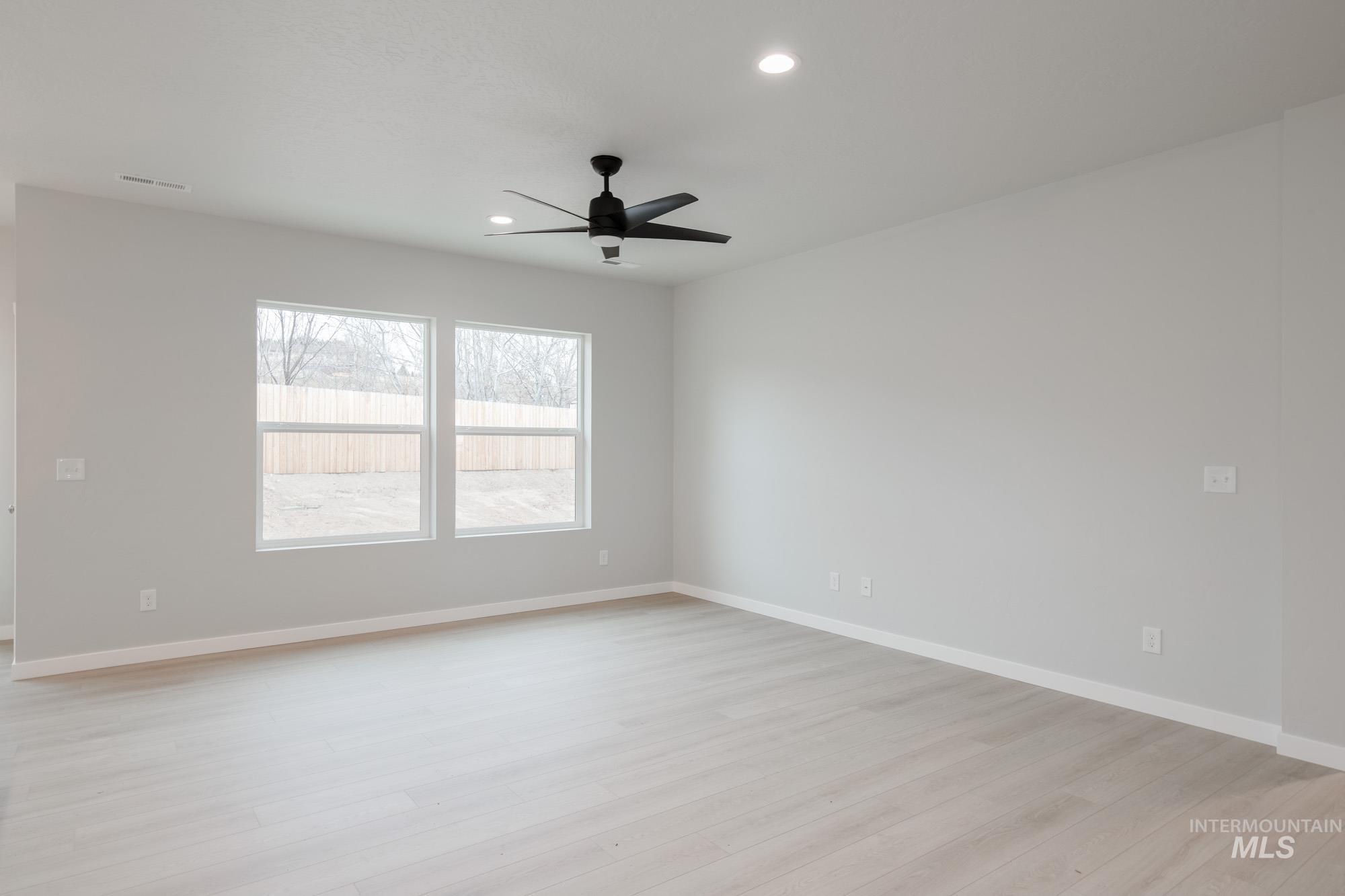 1544 Long Pond St, Middleton, Idaho 83644, 4 Bedrooms, 2 Bathrooms, Residential For Sale, Price $439,990, 98966398