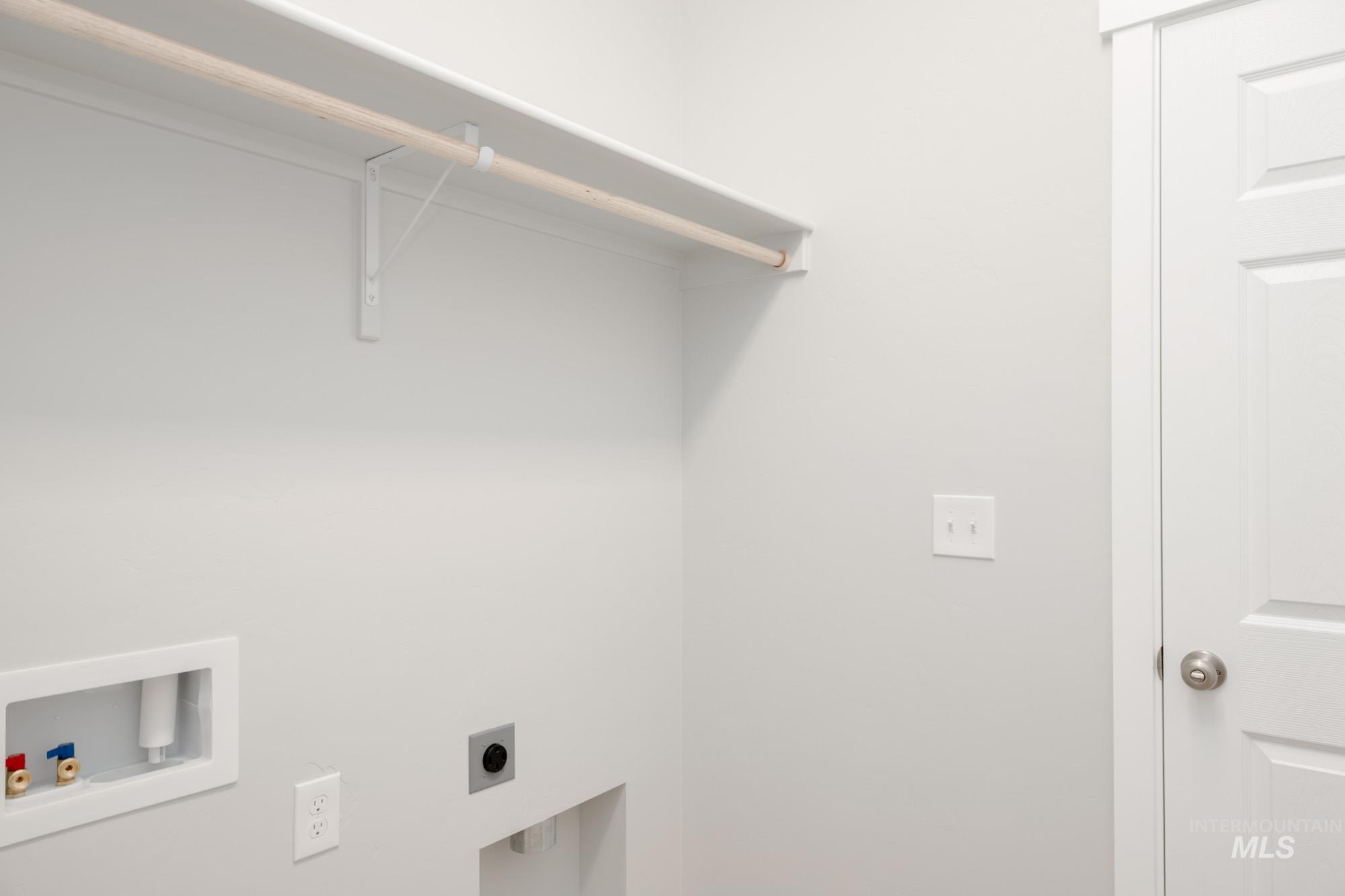 1544 Long Pond St, Middleton, Idaho 83644, 4 Bedrooms, 2 Bathrooms, Residential For Sale, Price $439,990, 98966398