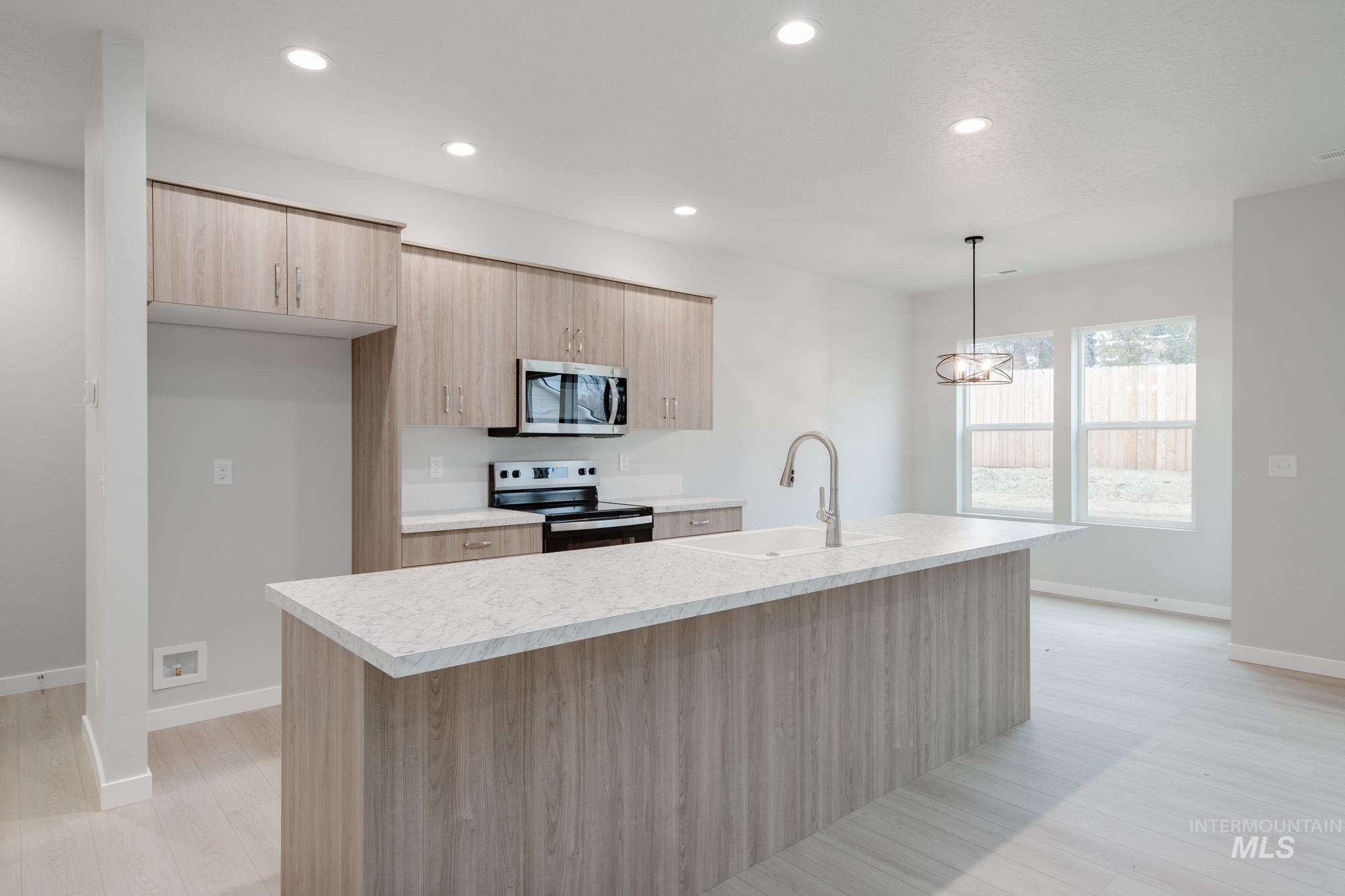 1544 Long Pond St, Middleton, Idaho 83644, 4 Bedrooms, 2 Bathrooms, Residential For Sale, Price $444,990,MLS 98966398