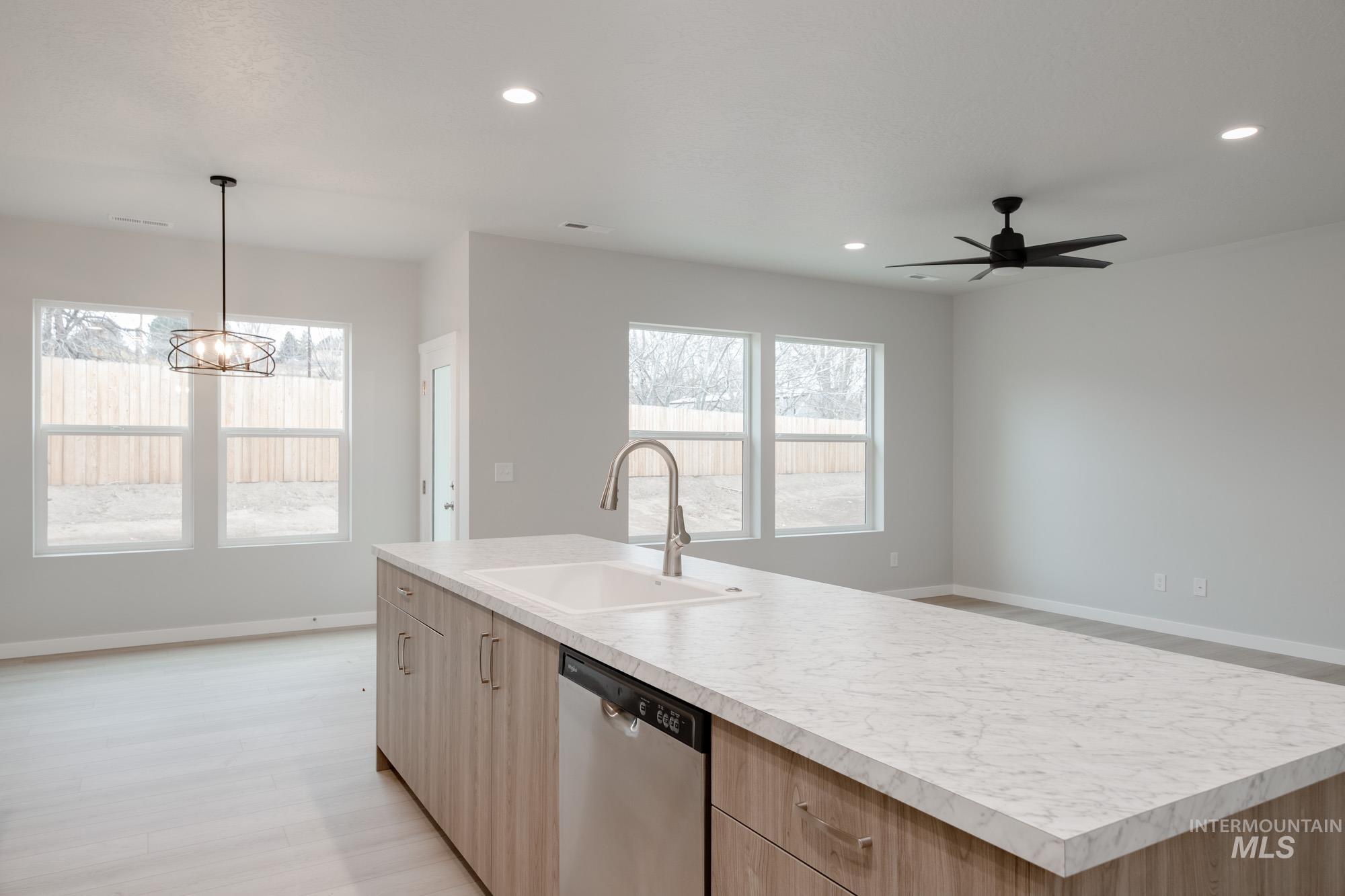 1544 Long Pond St, Middleton, Idaho 83644, 4 Bedrooms, 2 Bathrooms, Residential For Sale, Price $444,990,MLS 98966398