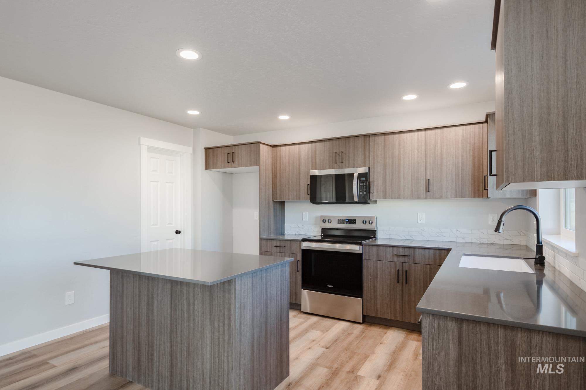 9052 W Camellia St, Nampa, Idaho 83687, 4 Bedrooms, 2.5 Bathrooms, Residential For Sale, Price $449,990, 98966399