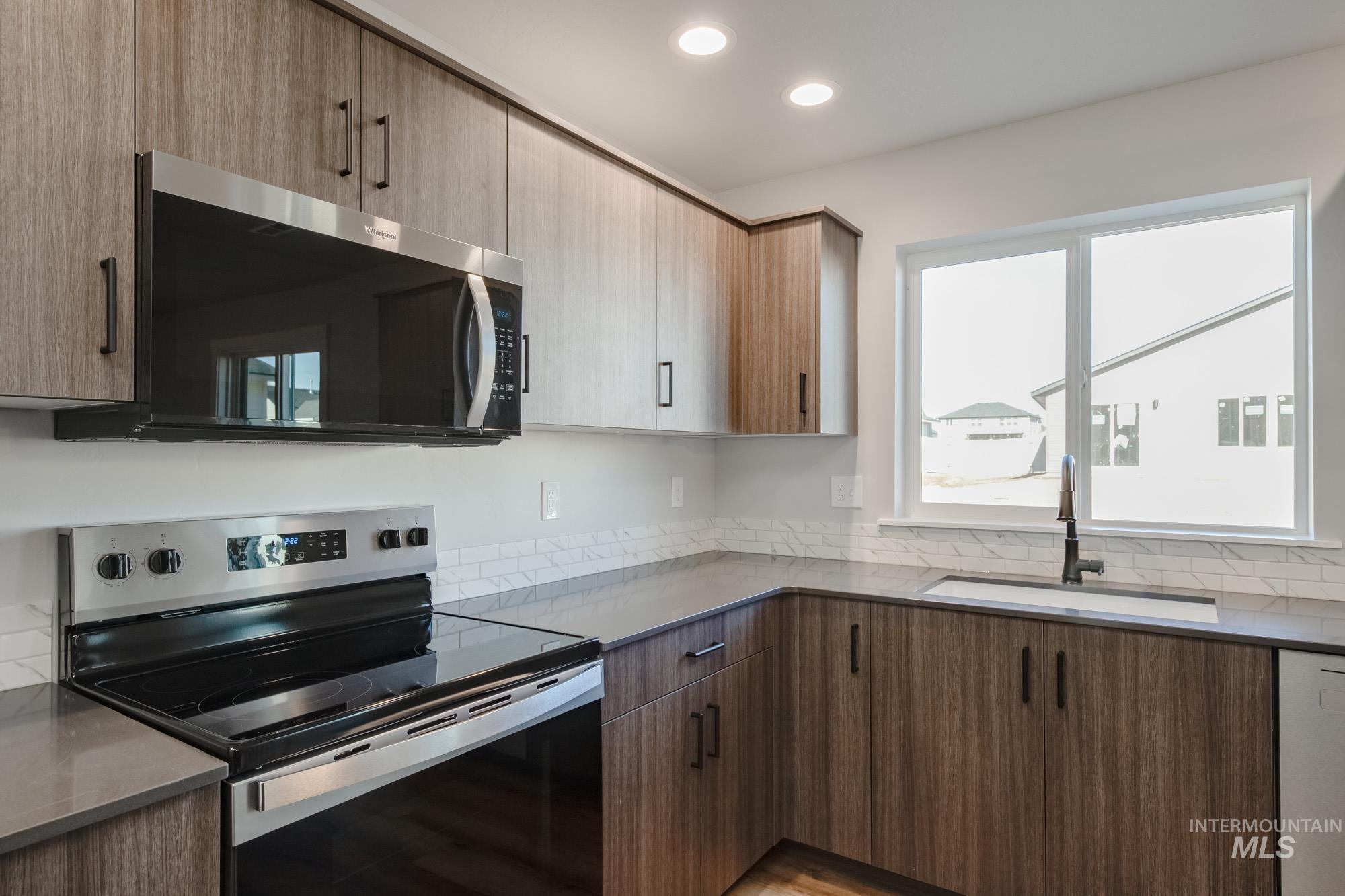 9052 W Camellia St, Nampa, Idaho 83687, 4 Bedrooms, 2.5 Bathrooms, Residential For Sale, Price $449,990, 98966399