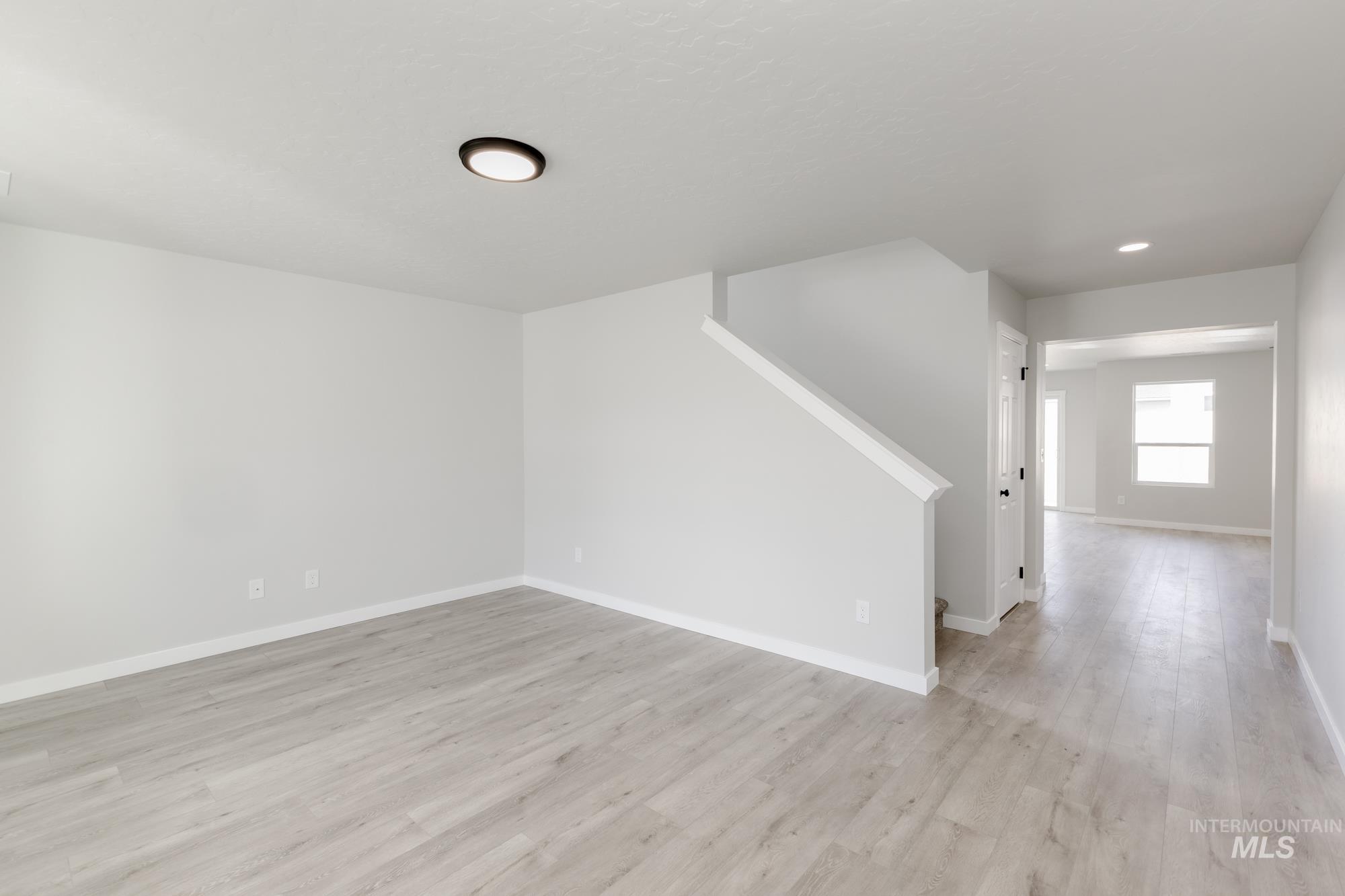 2329 N Iditarod Ave, Kuna, Idaho 83634, 5 Bedrooms, 3 Bathrooms, Residential For Sale, Price $494,990,MLS 98966401