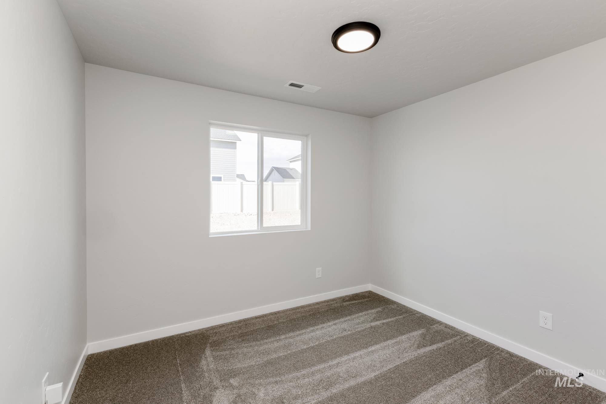 2329 N Iditarod Ave, Kuna, Idaho 83634, 5 Bedrooms, 3 Bathrooms, Residential For Sale, Price $494,990,MLS 98966401