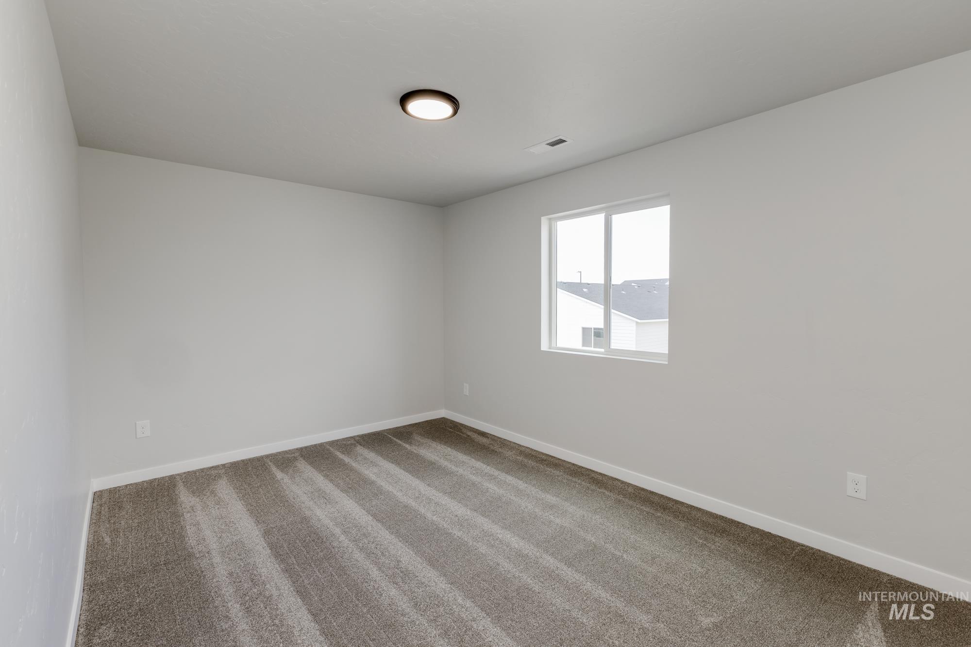 2329 N Iditarod Ave, Kuna, Idaho 83634, 5 Bedrooms, 3 Bathrooms, Residential For Sale, Price $494,990,MLS 98966401