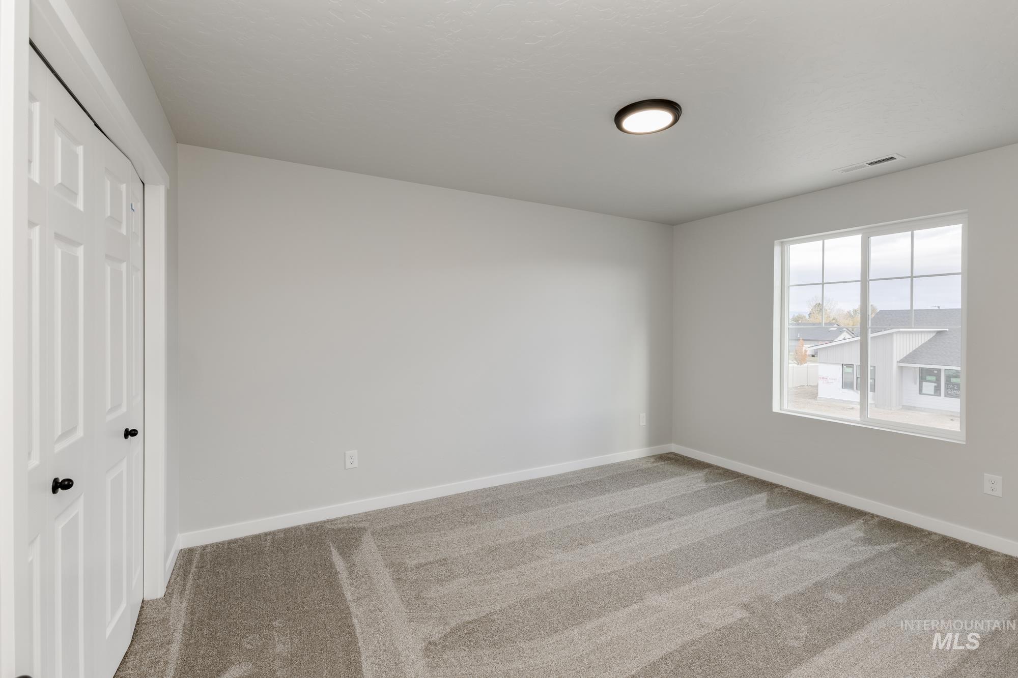 2329 N Iditarod Ave, Kuna, Idaho 83634, 5 Bedrooms, 3 Bathrooms, Residential For Sale, Price $494,990, 98966401