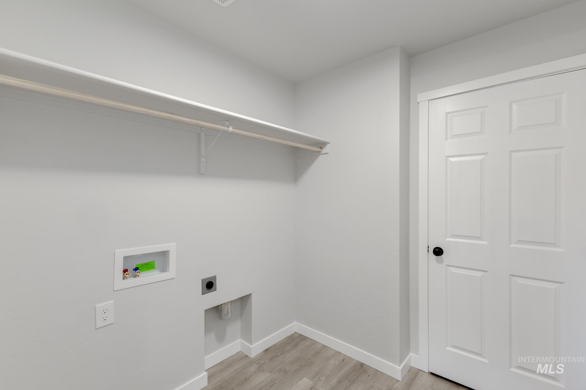 2329 N Iditarod Ave, Kuna, Idaho 83634, 5 Bedrooms, 3 Bathrooms, Residential For Sale, Price $494,990, 98966401