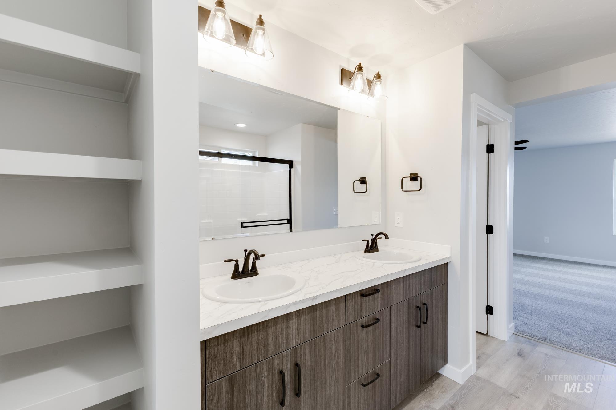 2329 N Iditarod Ave, Kuna, Idaho 83634, 5 Bedrooms, 3 Bathrooms, Residential For Sale, Price $494,990,MLS 98966401