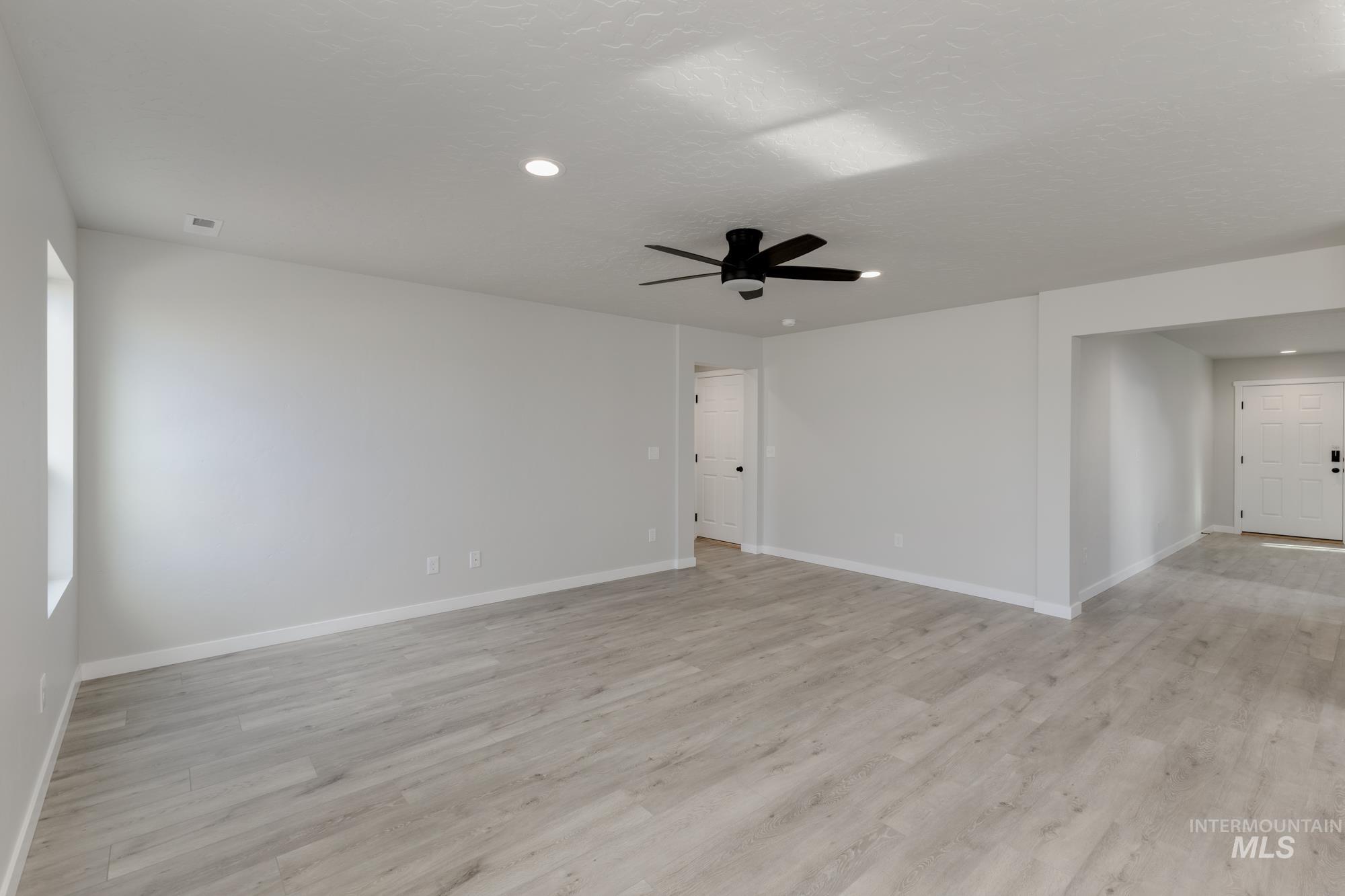 2329 N Iditarod Ave, Kuna, Idaho 83634, 5 Bedrooms, 3 Bathrooms, Residential For Sale, Price $494,990, 98966401