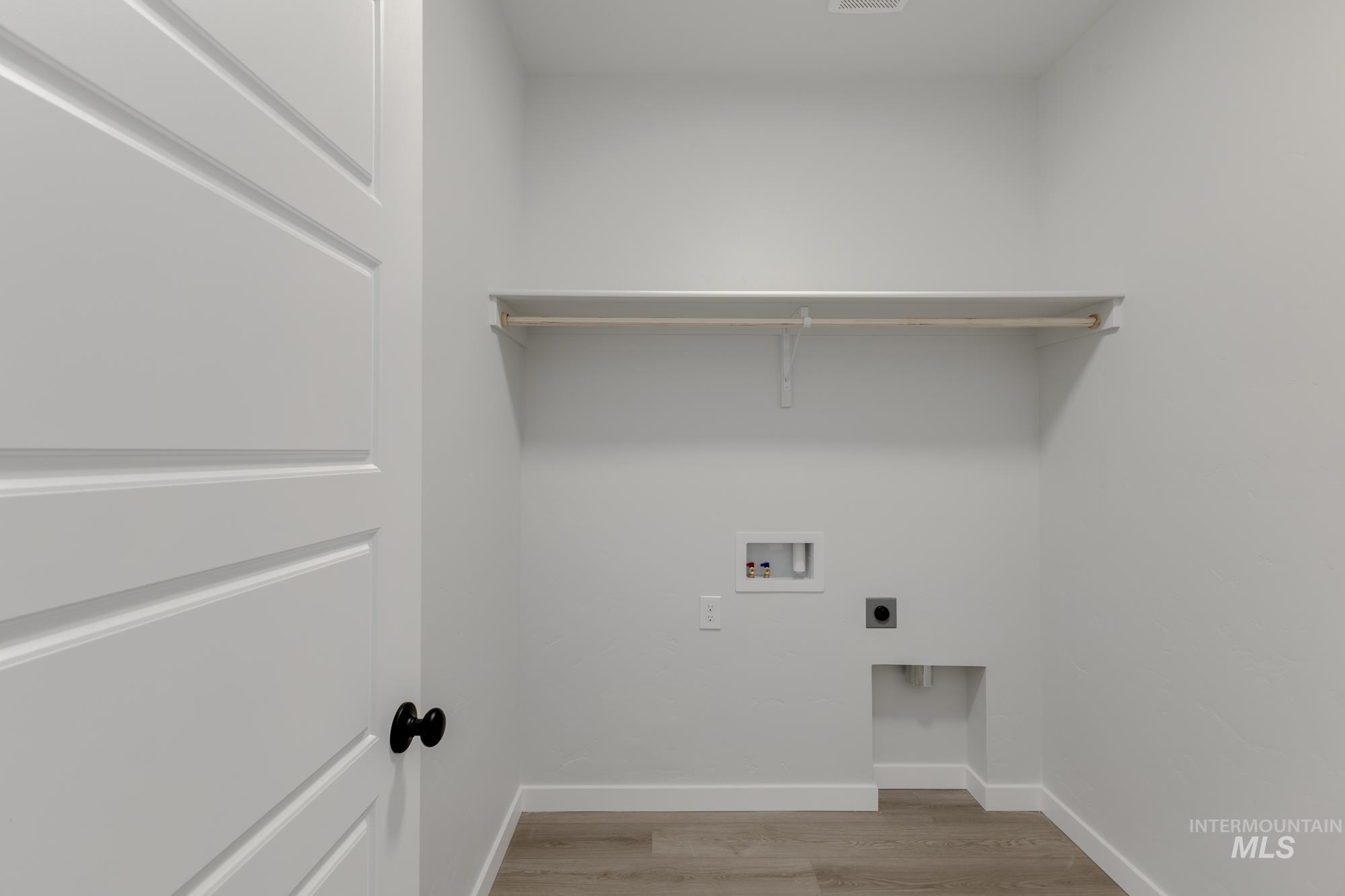 4180 E Kalinga St, Meridian, Idaho 83642, 3 Bedrooms, 2.5 Bathrooms, Residential For Sale, Price $439,990,MLS 98966402