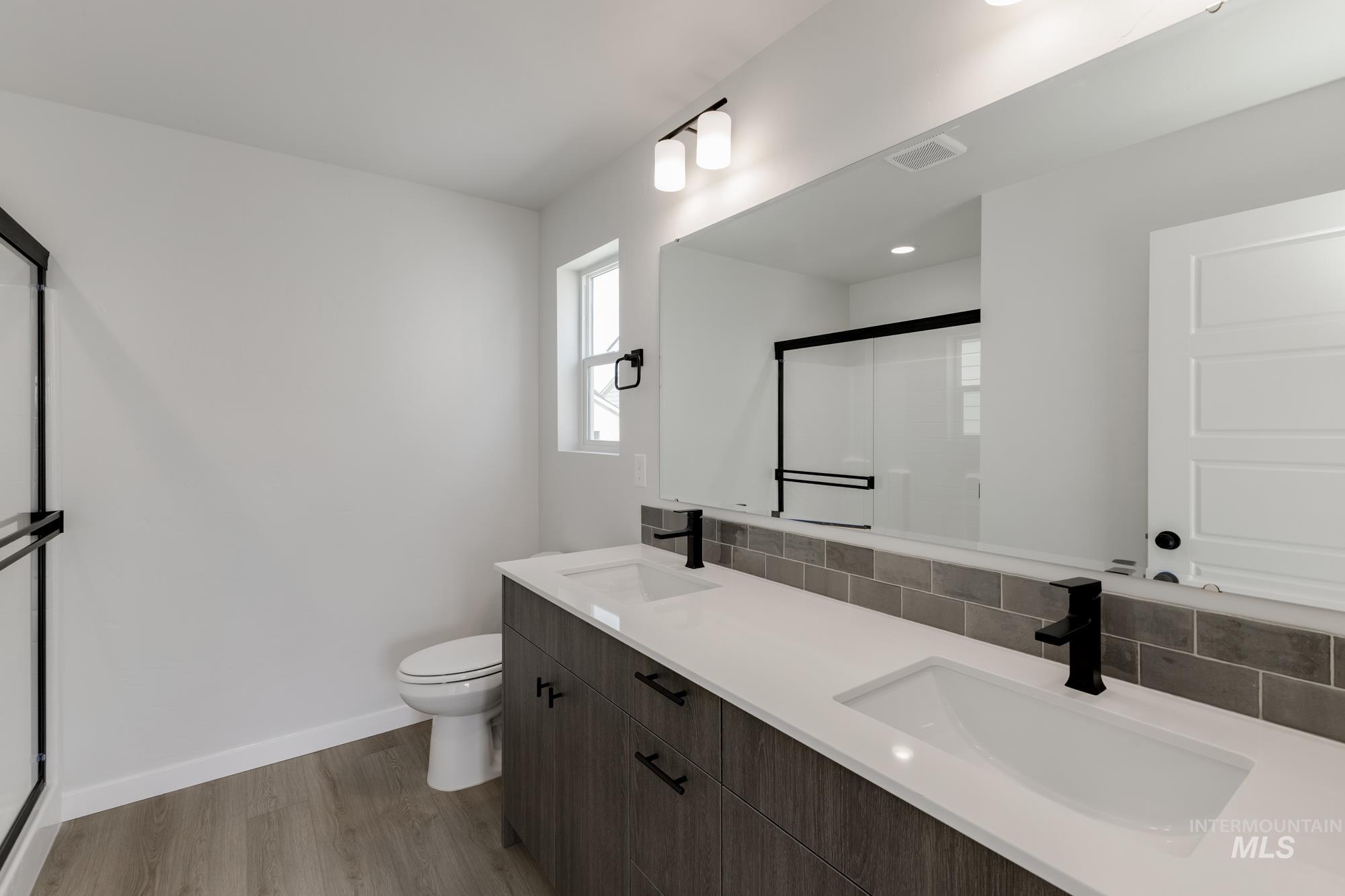 4180 E Kalinga St, Meridian, Idaho 83642, 3 Bedrooms, 2.5 Bathrooms, Residential For Sale, Price $439,990,MLS 98966402