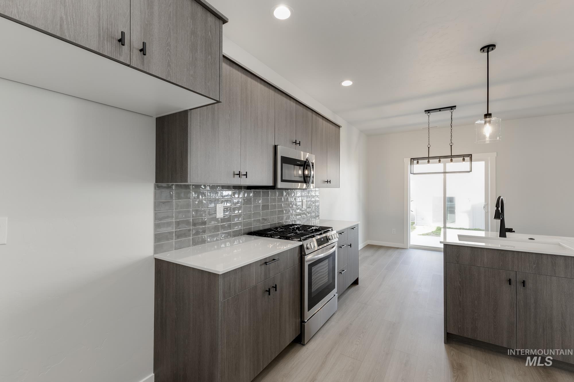 4180 E Kalinga St, Meridian, Idaho 83642, 3 Bedrooms, 2.5 Bathrooms, Residential For Sale, Price $439,990,MLS 98966402