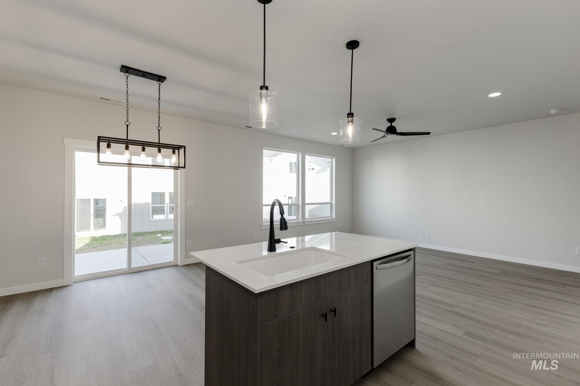 4180 E Kalinga St, Meridian, Idaho 83642, 3 Bedrooms, 2.5 Bathrooms, Residential For Sale, Price $439,990,MLS 98966402