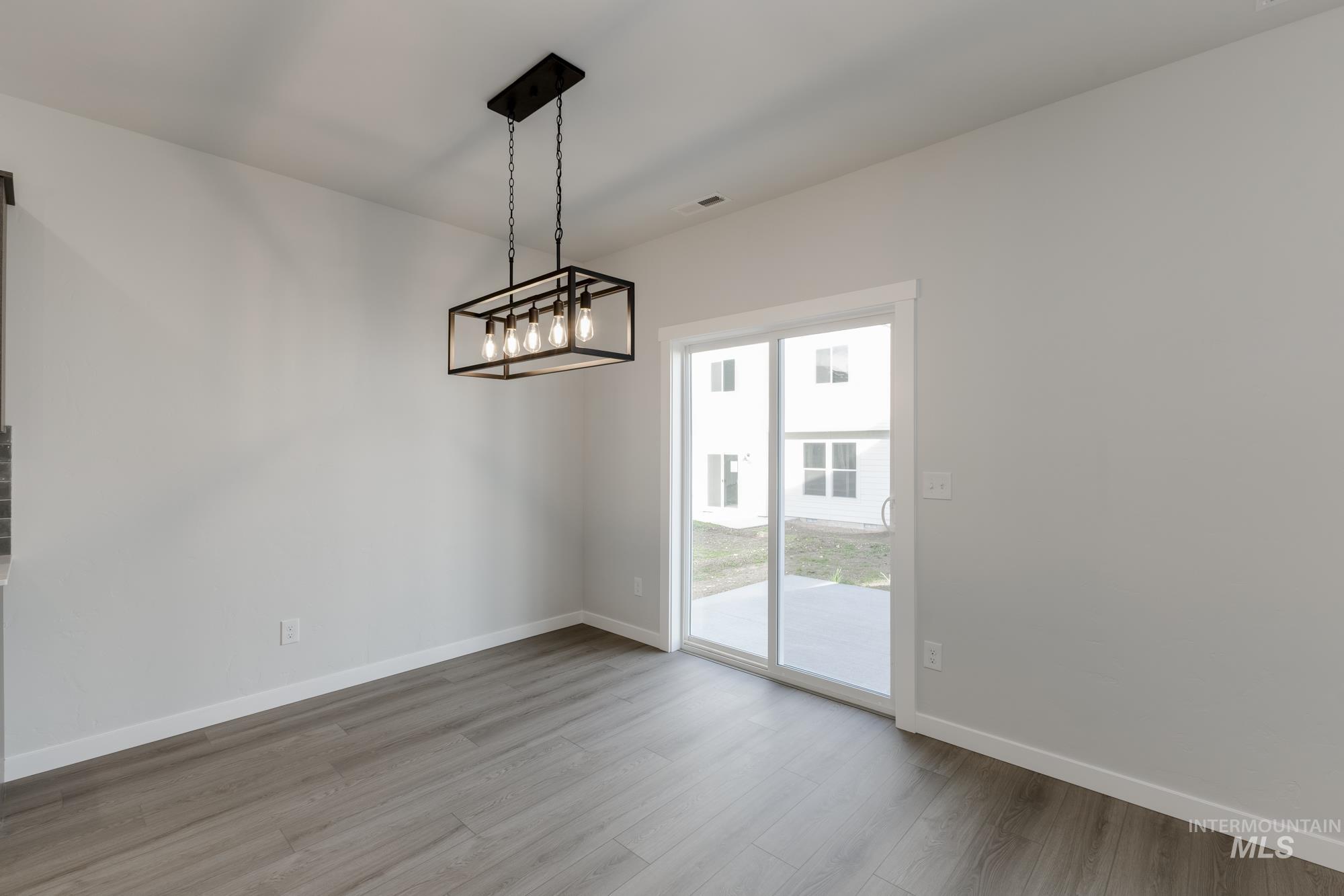 4180 E Kalinga St, Meridian, Idaho 83642, 3 Bedrooms, 2.5 Bathrooms, Residential For Sale, Price $439,990,MLS 98966402