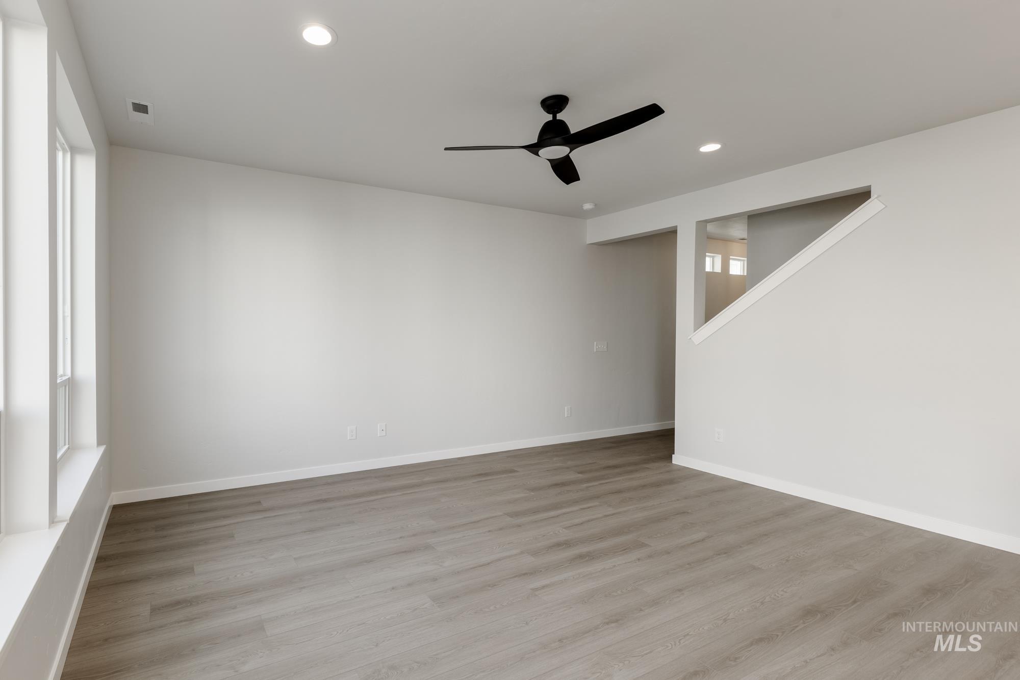 4180 E Kalinga St, Meridian, Idaho 83642, 3 Bedrooms, 2.5 Bathrooms, Residential For Sale, Price $439,990,MLS 98966402