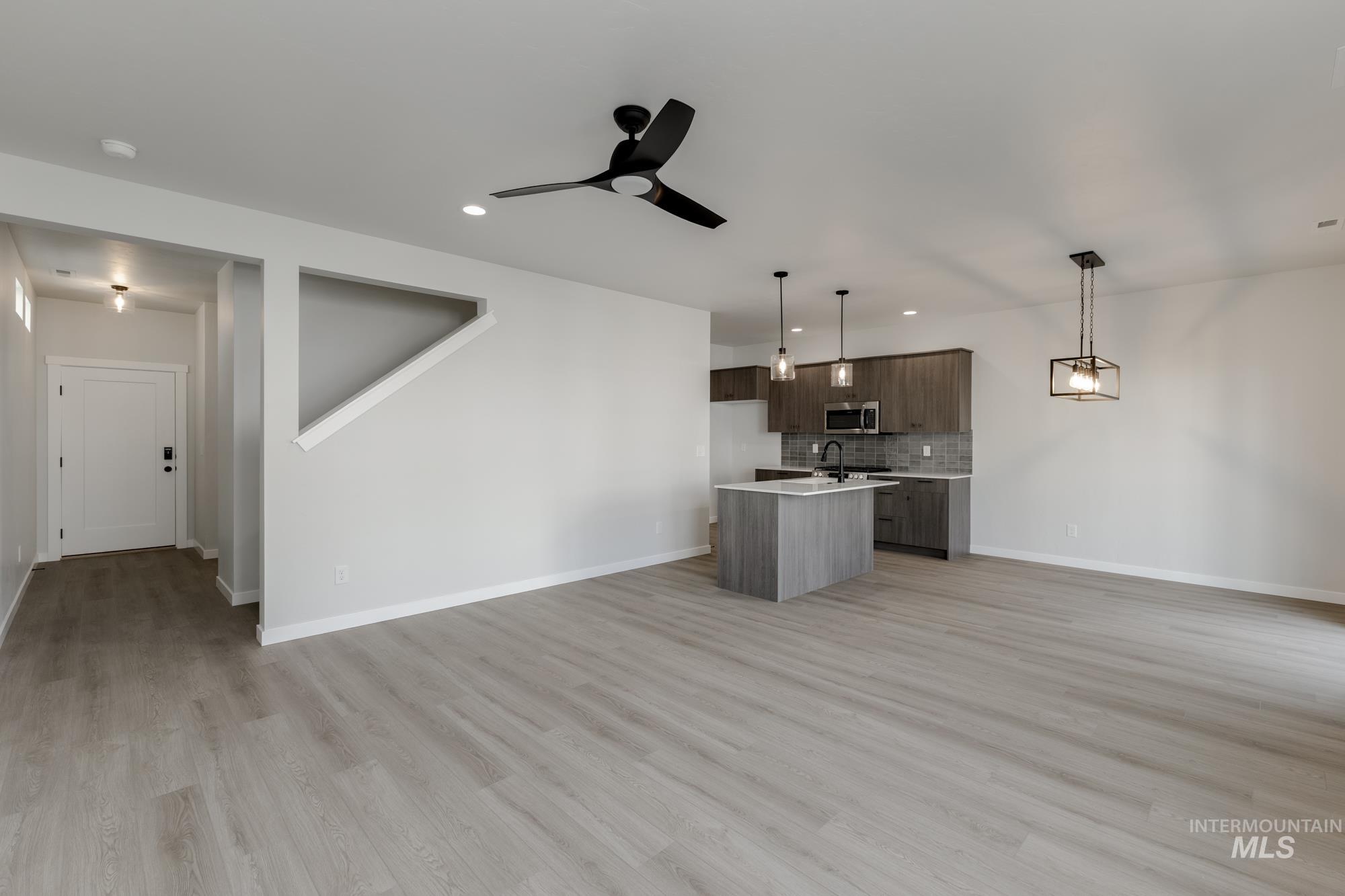 4180 E Kalinga St, Meridian, Idaho 83642, 3 Bedrooms, 2.5 Bathrooms, Residential For Sale, Price $439,990,MLS 98966402