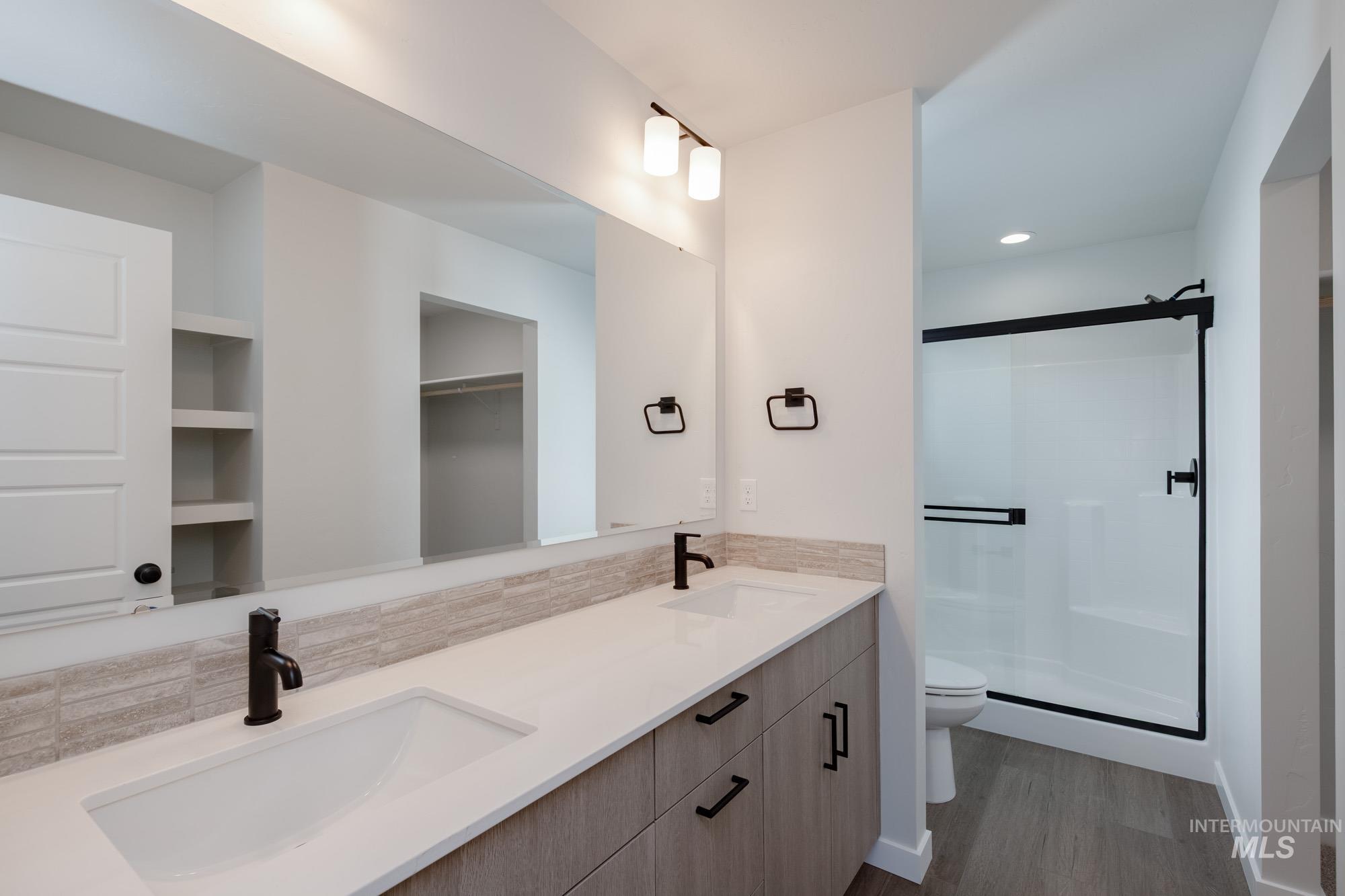 5053 S Amorita Ave, Meridian, Idaho 83642, 3 Bedrooms, 2.5 Bathrooms, Residential For Sale, Price $430,990,MLS 98966403