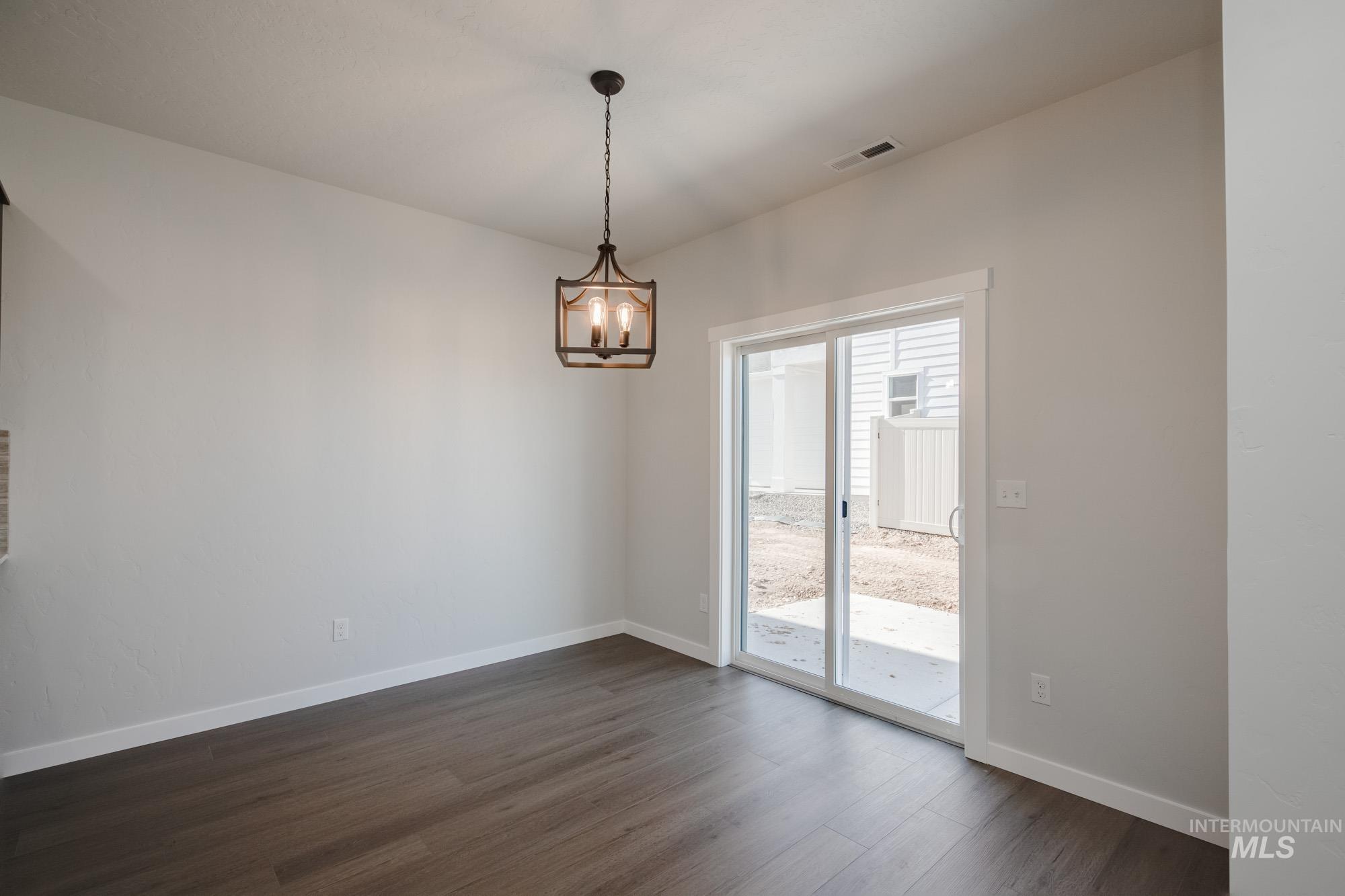 5053 S Amorita Ave, Meridian, Idaho 83642, 3 Bedrooms, 2.5 Bathrooms, Residential For Sale, Price $430,990,MLS 98966403