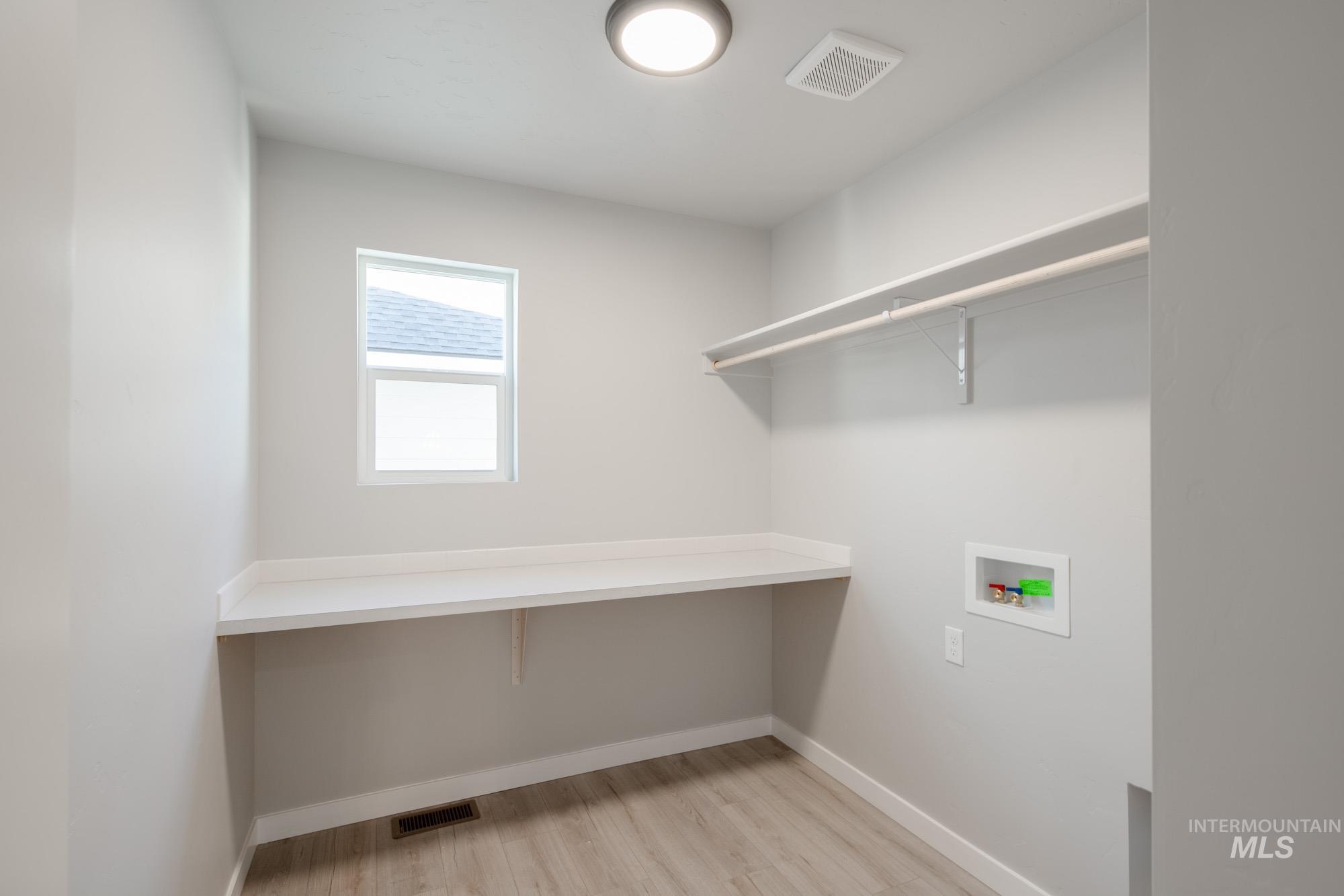 5070 S Amorita Ave, Meridian, Idaho 83642, 3 Bedrooms, 2.5 Bathrooms, Residential For Sale, Price $442,990,MLS 98966406