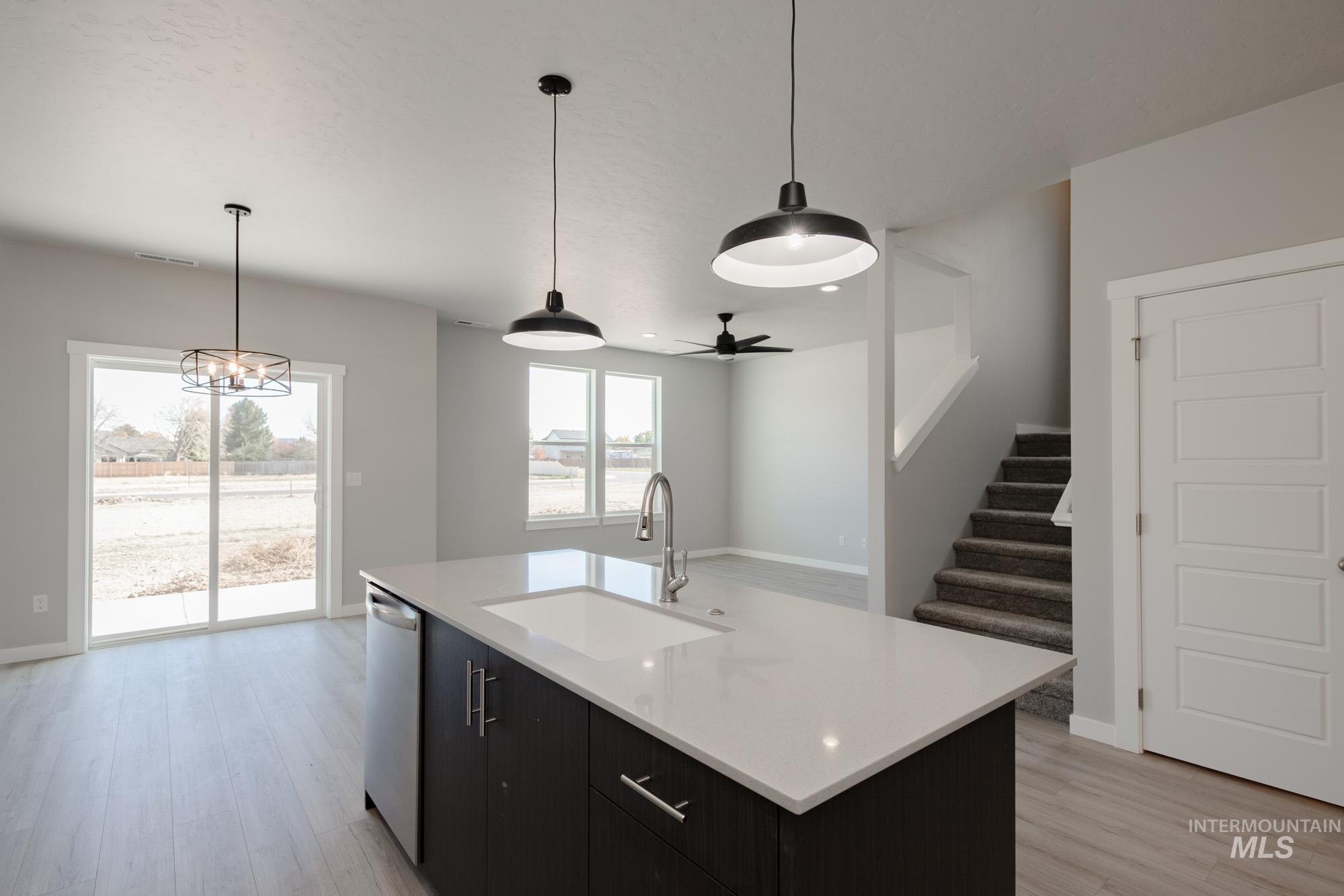 5070 S Amorita Ave, Meridian, Idaho 83642, 3 Bedrooms, 2.5 Bathrooms, Residential For Sale, Price $442,990,MLS 98966406