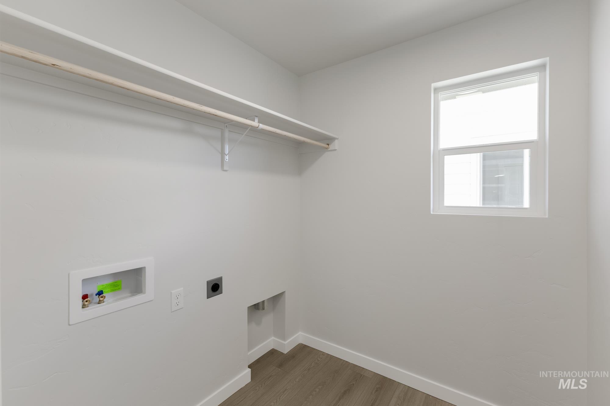 5058 S Amorita Ave, Meridian, Idaho 83642, 4 Bedrooms, 2.5 Bathrooms, Residential For Sale, Price $479,990,MLS 98966407