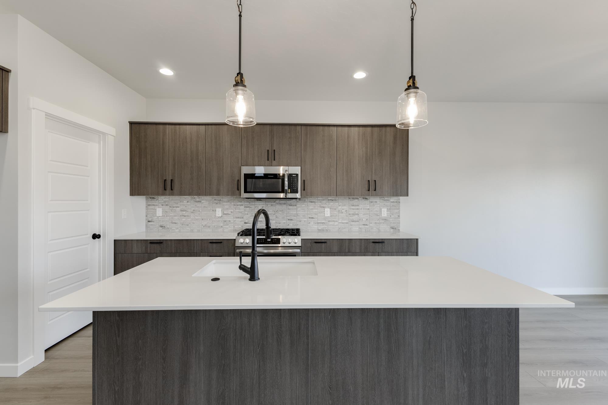 5058 S Amorita Ave, Meridian, Idaho 83642, 4 Bedrooms, 2.5 Bathrooms, Residential For Sale, Price $479,990,MLS 98966407