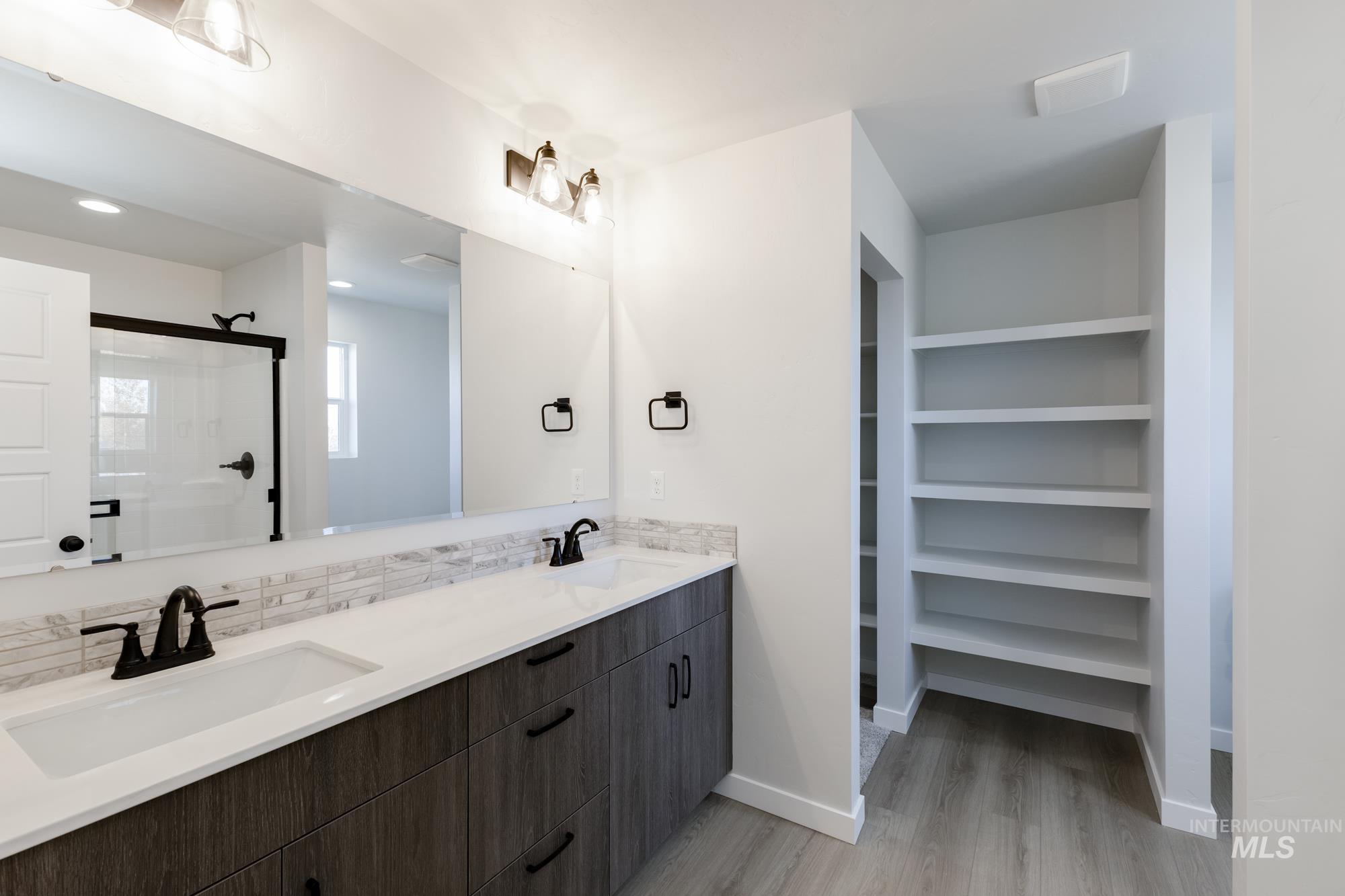 5058 S Amorita Ave, Meridian, Idaho 83642, 4 Bedrooms, 2.5 Bathrooms, Residential For Sale, Price $479,990,MLS 98966407