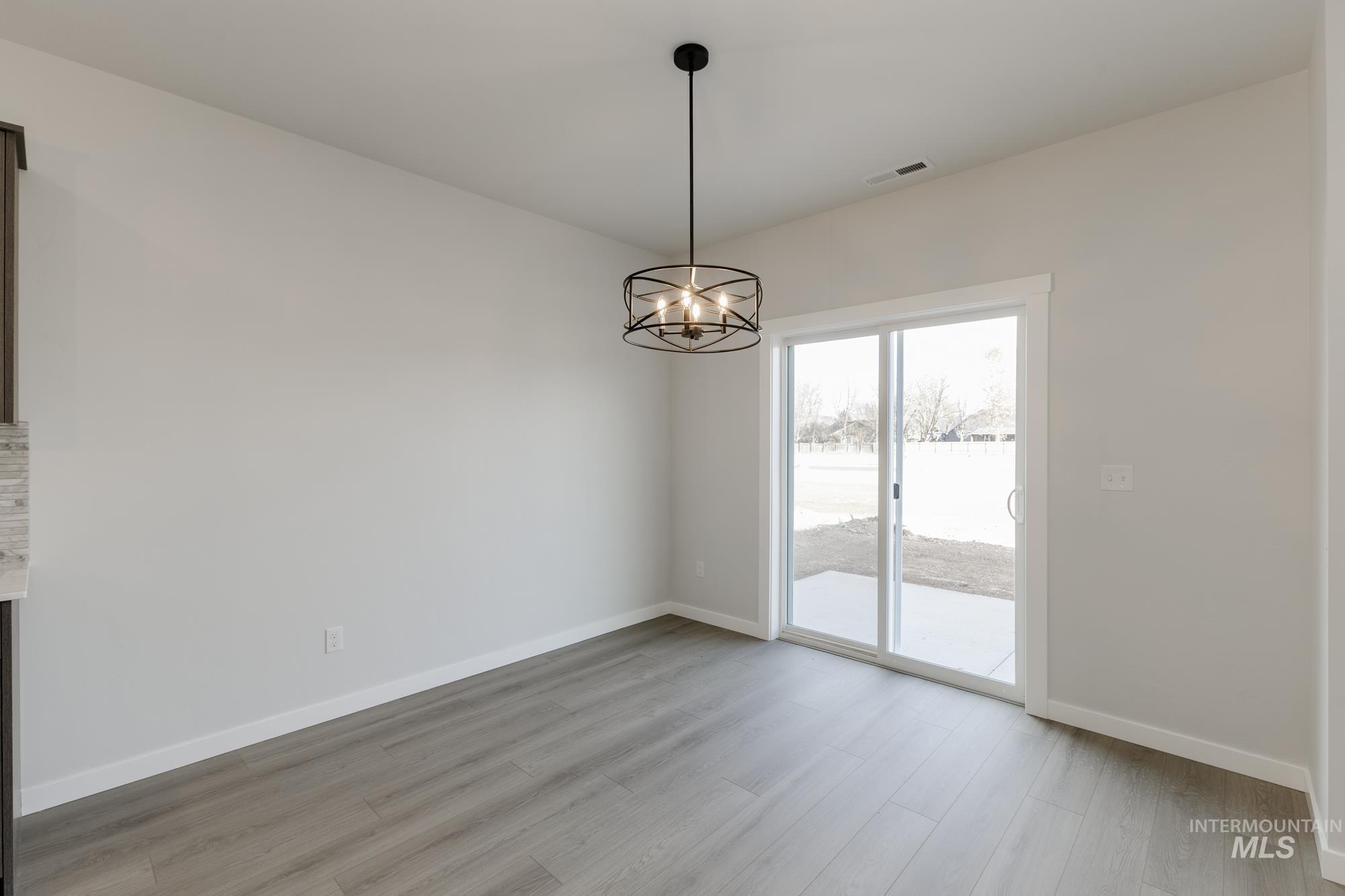 5058 S Amorita Ave, Meridian, Idaho 83642, 4 Bedrooms, 2.5 Bathrooms, Residential For Sale, Price $479,990,MLS 98966407