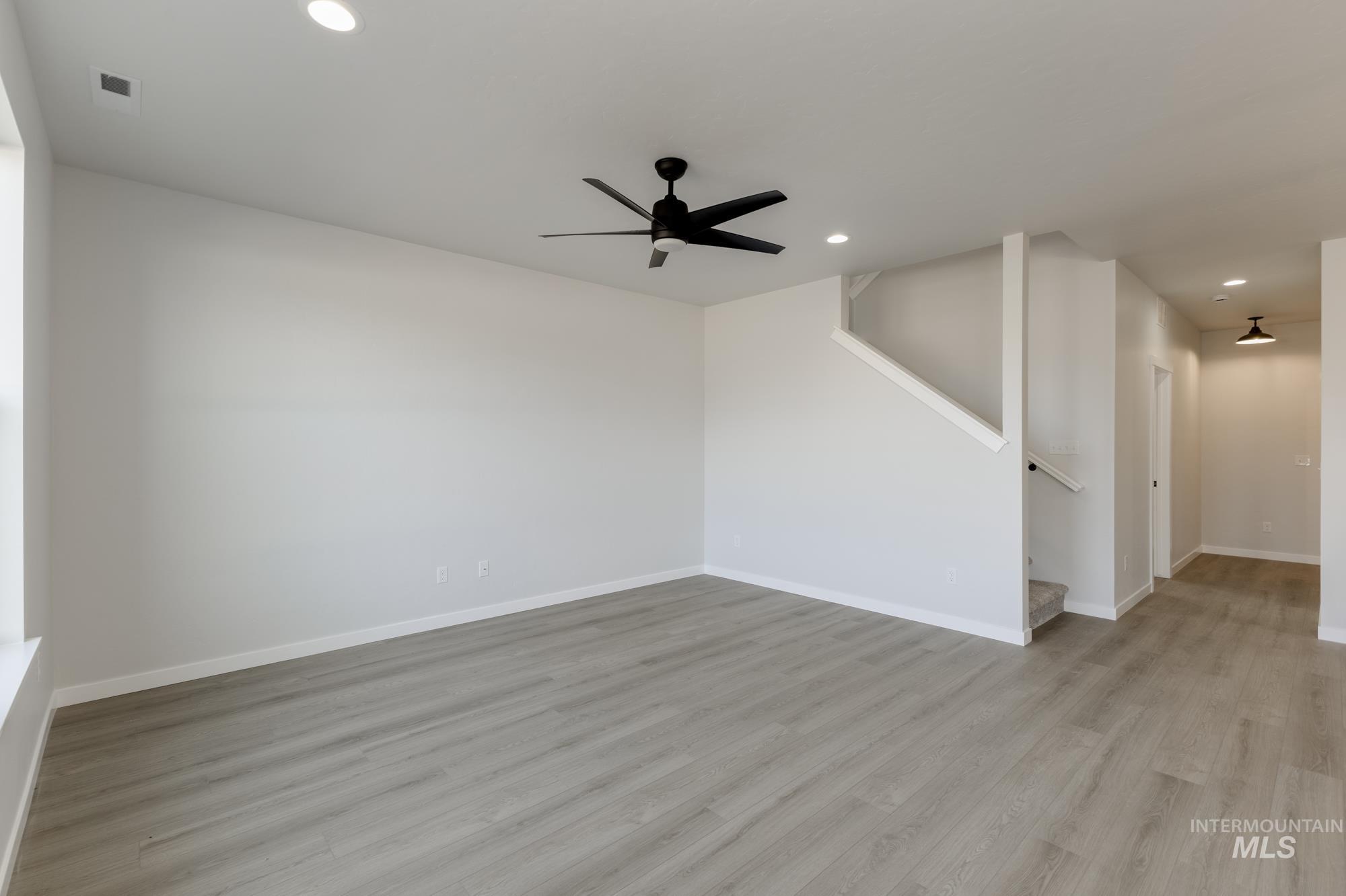 5058 S Amorita Ave, Meridian, Idaho 83642, 4 Bedrooms, 2.5 Bathrooms, Residential For Sale, Price $479,990,MLS 98966407