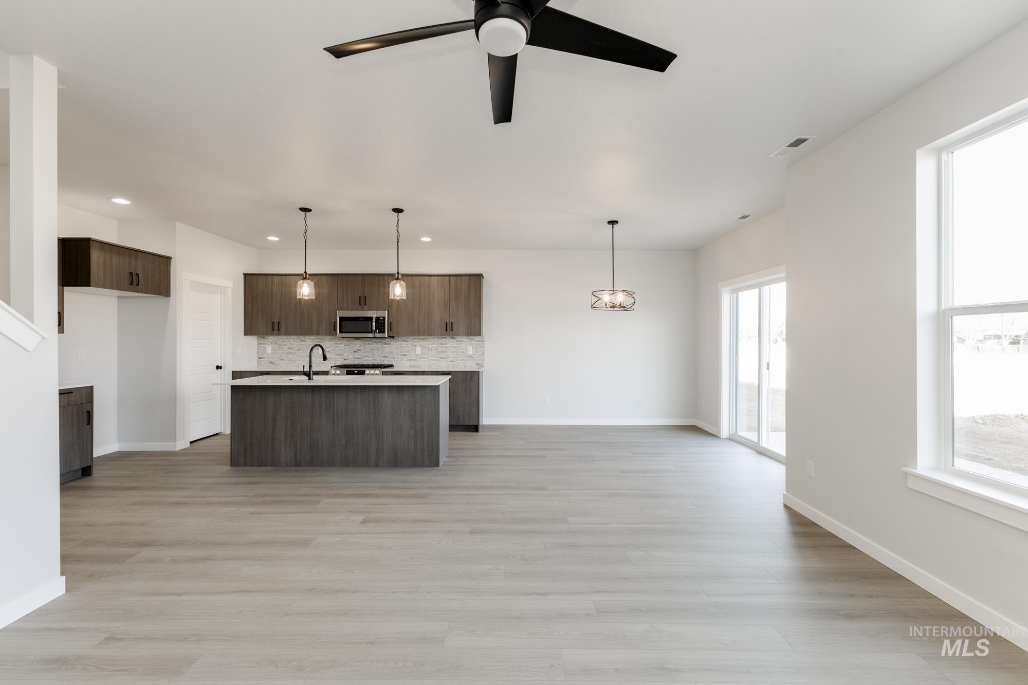 5058 S Amorita Ave, Meridian, Idaho 83642, 4 Bedrooms, 2.5 Bathrooms, Residential For Sale, Price $479,990,MLS 98966407