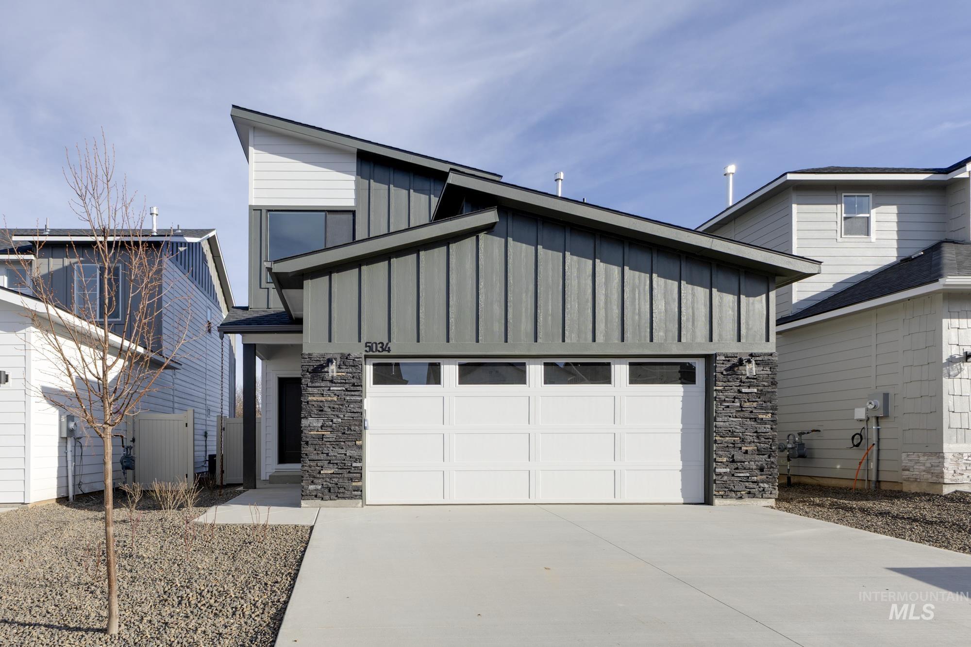 5034 S Amorita Ave, Meridian, Idaho 83642, 3 Bedrooms, 2.5 Bathrooms, Residential For Sale, Price $440,990,MLS 98966408