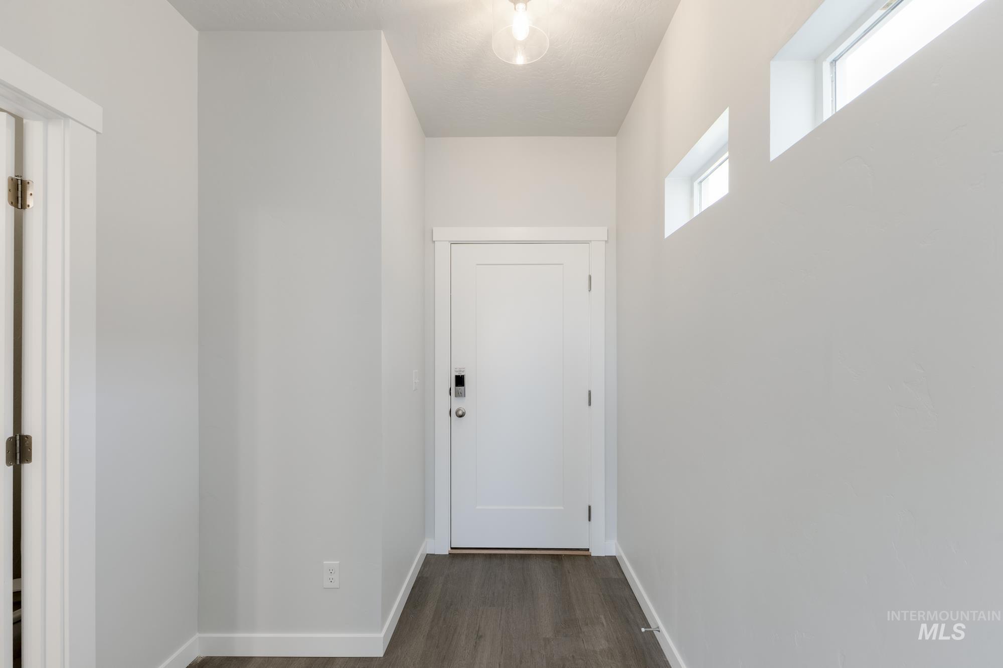 5034 S Amorita Ave, Meridian, Idaho 83642, 3 Bedrooms, 2.5 Bathrooms, Residential For Sale, Price $440,990,MLS 98966408