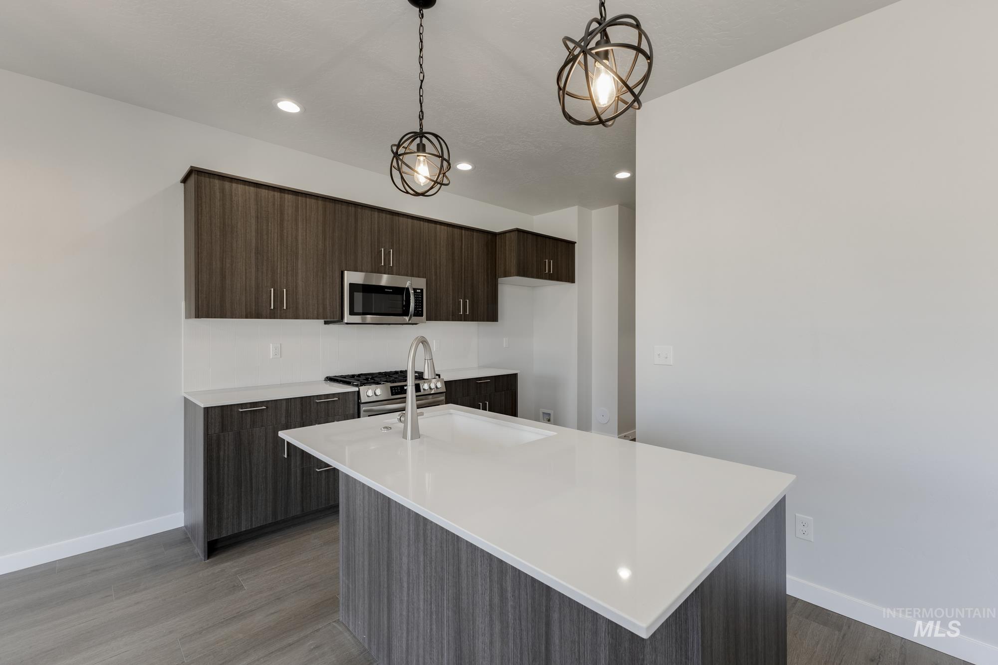 5034 S Amorita Ave, Meridian, Idaho 83642, 3 Bedrooms, 2.5 Bathrooms, Residential For Sale, Price $440,990,MLS 98966408