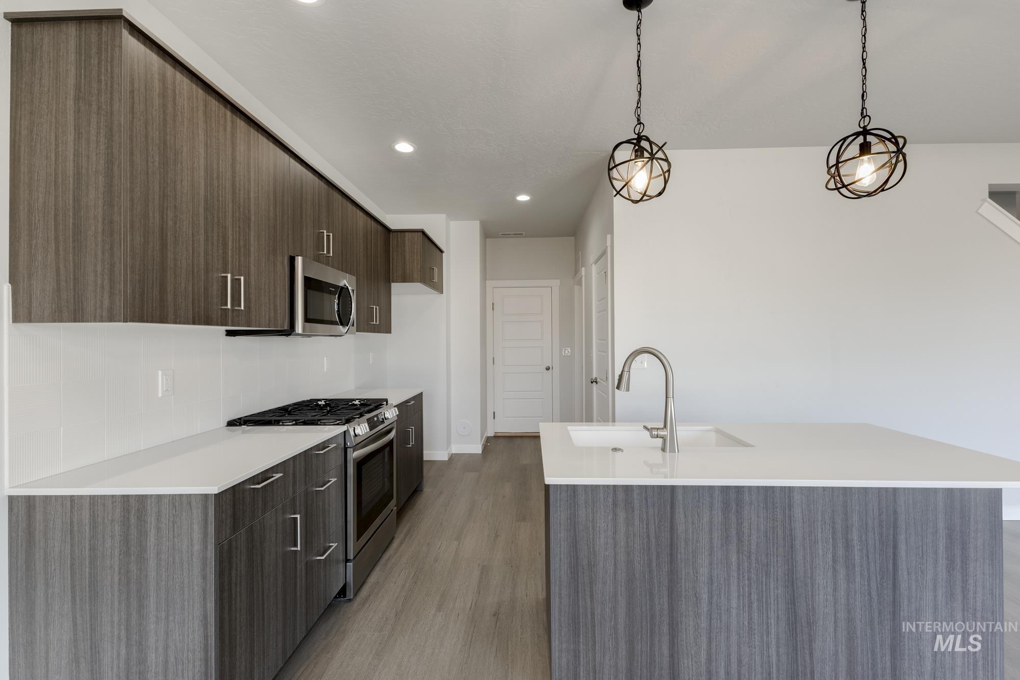 5034 S Amorita Ave, Meridian, Idaho 83642, 3 Bedrooms, 2.5 Bathrooms, Residential For Sale, Price $440,990,MLS 98966408