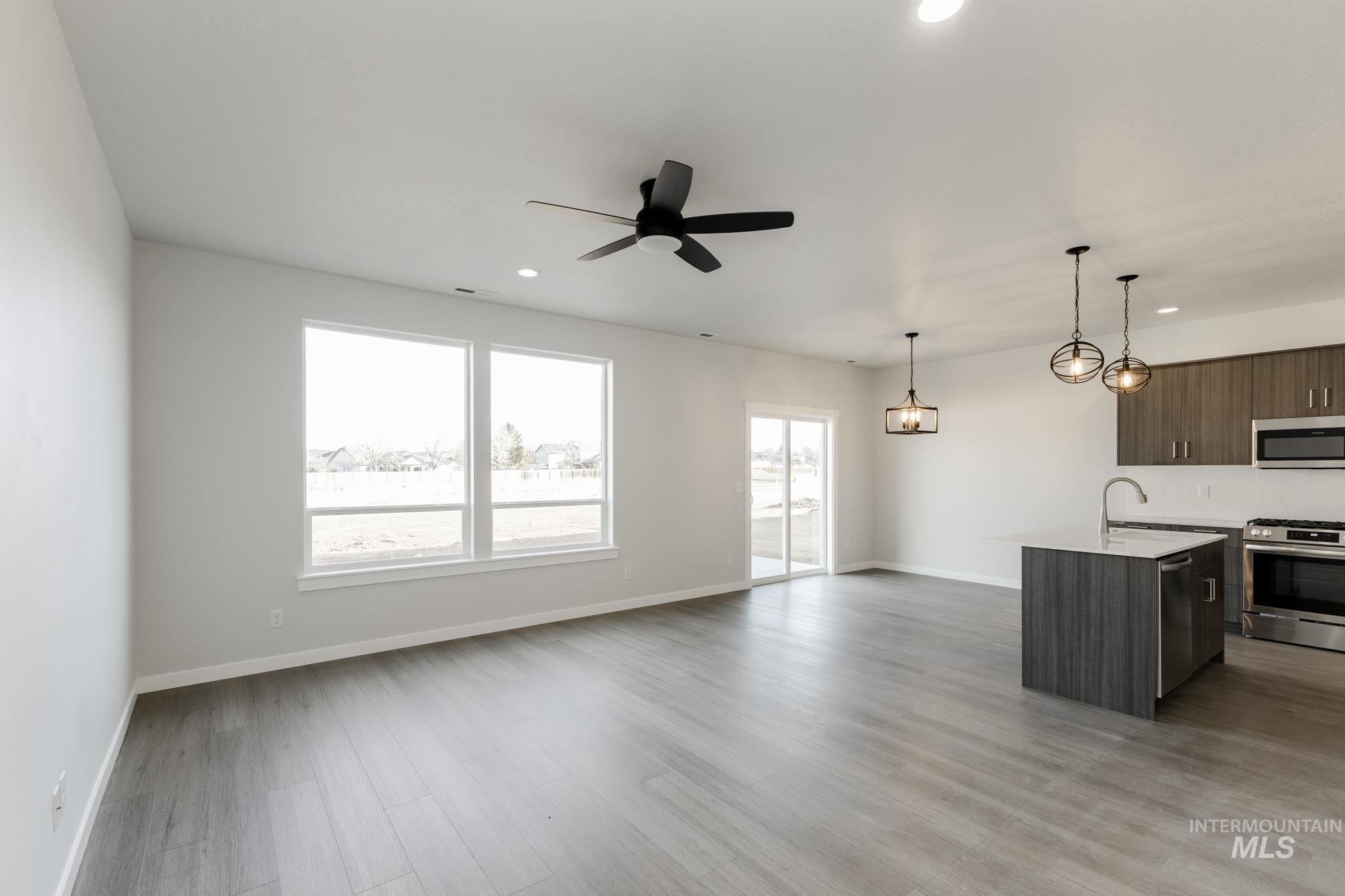 5034 S Amorita Ave, Meridian, Idaho 83642, 3 Bedrooms, 2.5 Bathrooms, Residential For Sale, Price $440,990,MLS 98966408