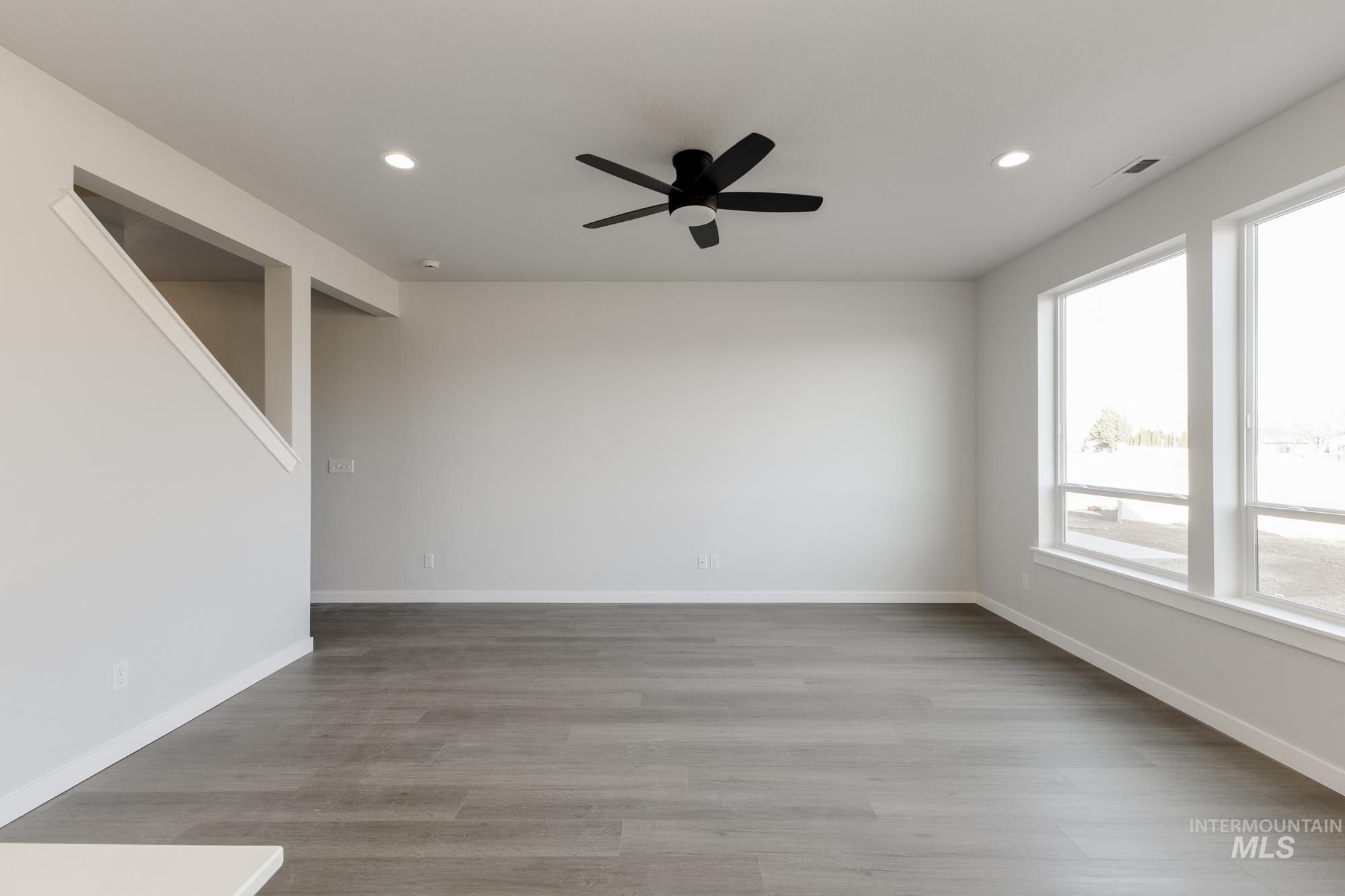 5034 S Amorita Ave, Meridian, Idaho 83642, 3 Bedrooms, 2.5 Bathrooms, Residential For Sale, Price $440,990,MLS 98966408