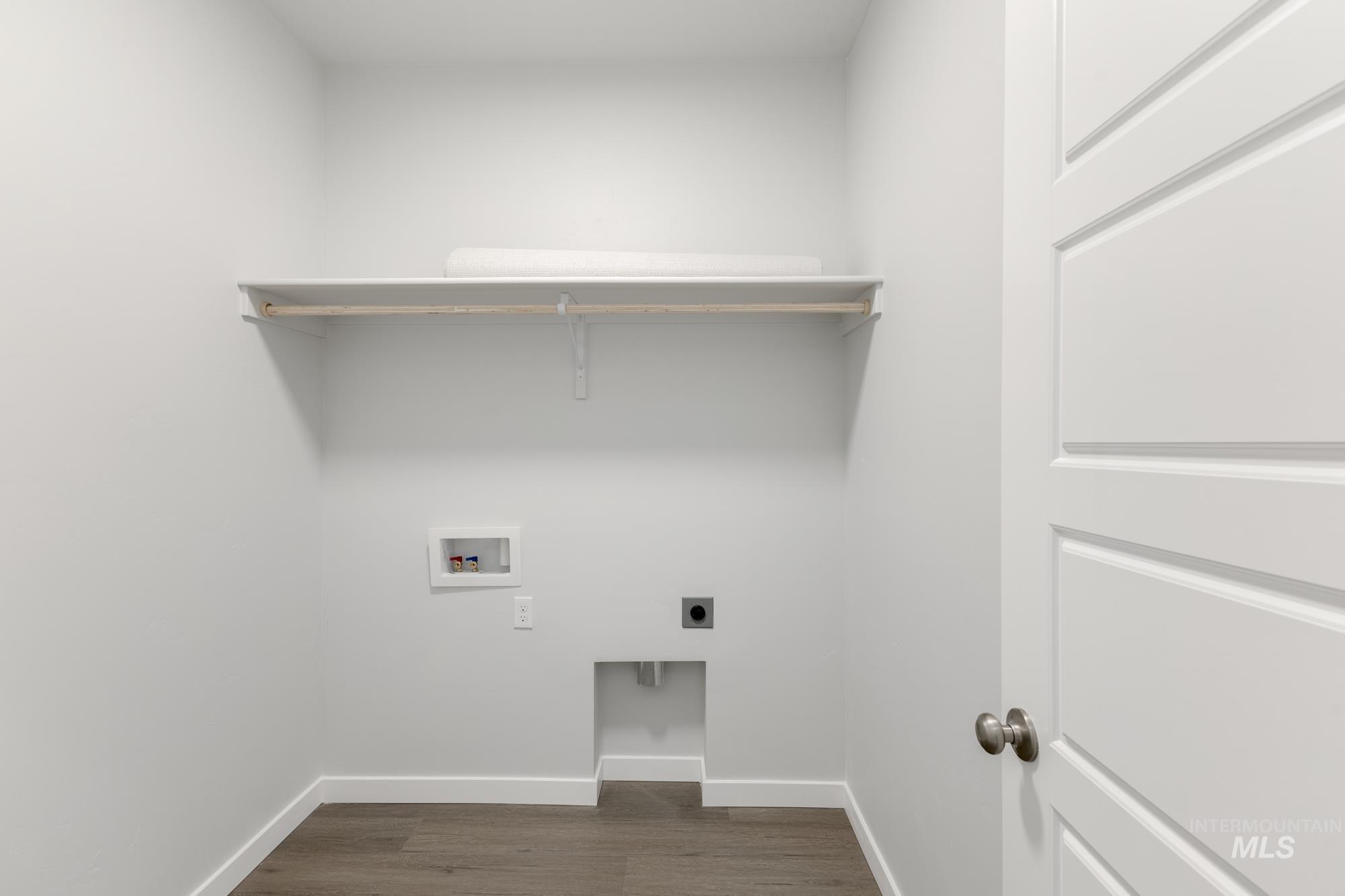 5034 S Amorita Ave, Meridian, Idaho 83642, 3 Bedrooms, 2.5 Bathrooms, Residential For Sale, Price $440,990,MLS 98966408