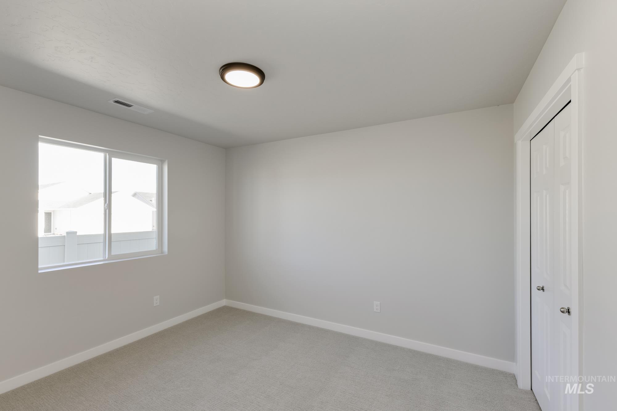 346 N Madrone Ave, Kuna, Idaho 83634, 3 Bedrooms, 2 Bathrooms, Residential For Sale, Price $415,990,MLS 98966411