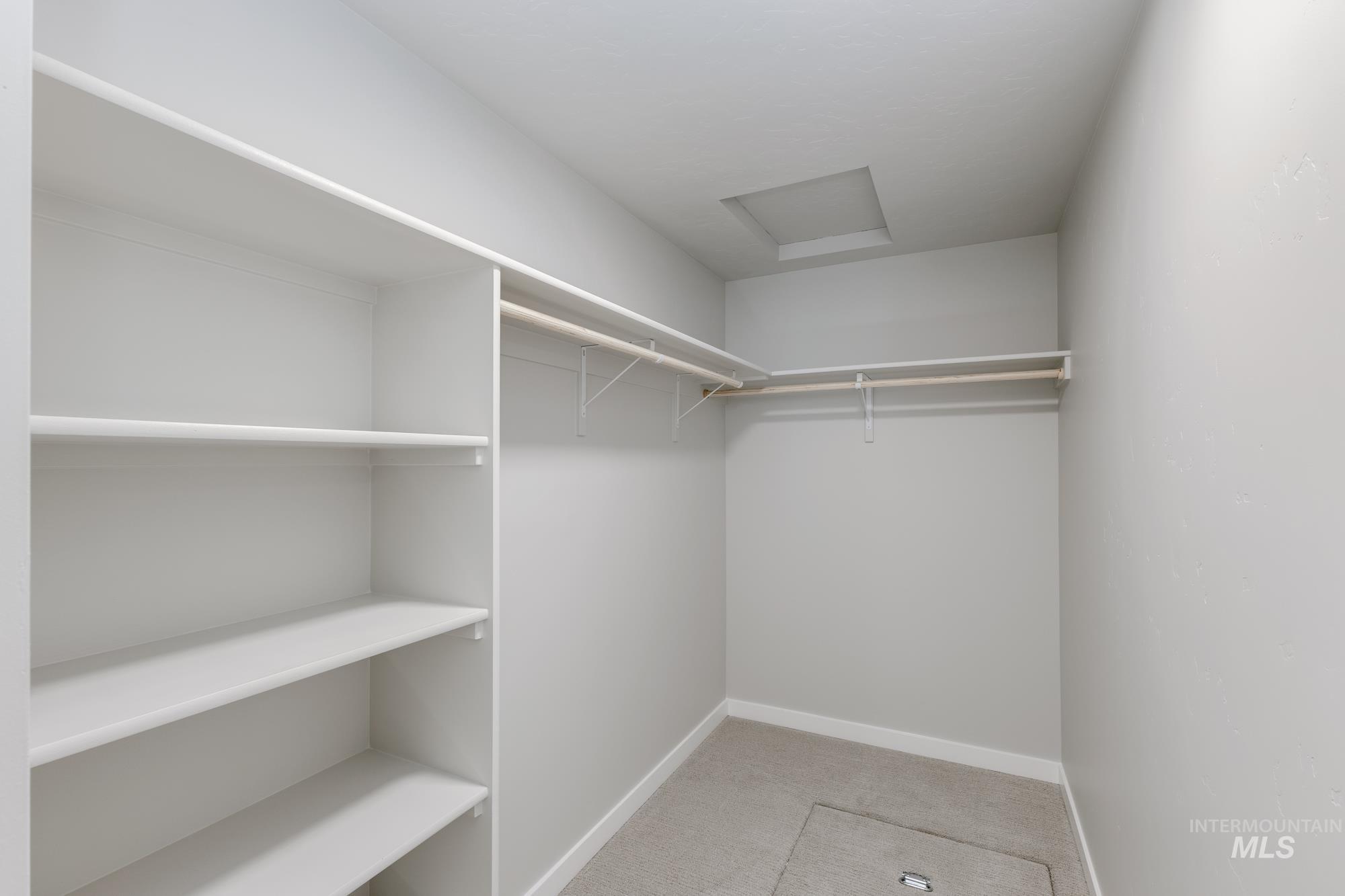 346 N Madrone Ave, Kuna, Idaho 83634, 3 Bedrooms, 2 Bathrooms, Residential For Sale, Price $415,990,MLS 98966411