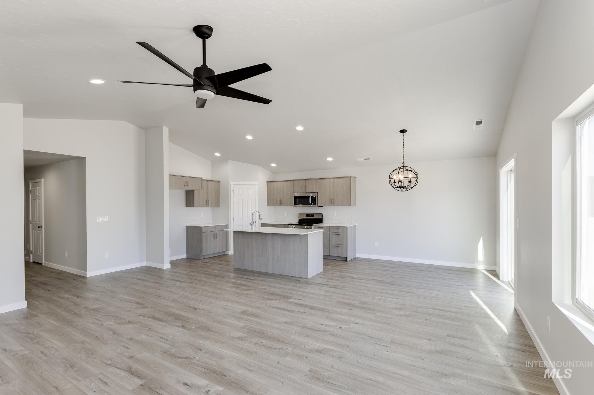 346 N Madrone Ave, Kuna, Idaho 83634, 3 Bedrooms, 2 Bathrooms, Residential For Sale, Price $415,990,MLS 98966411